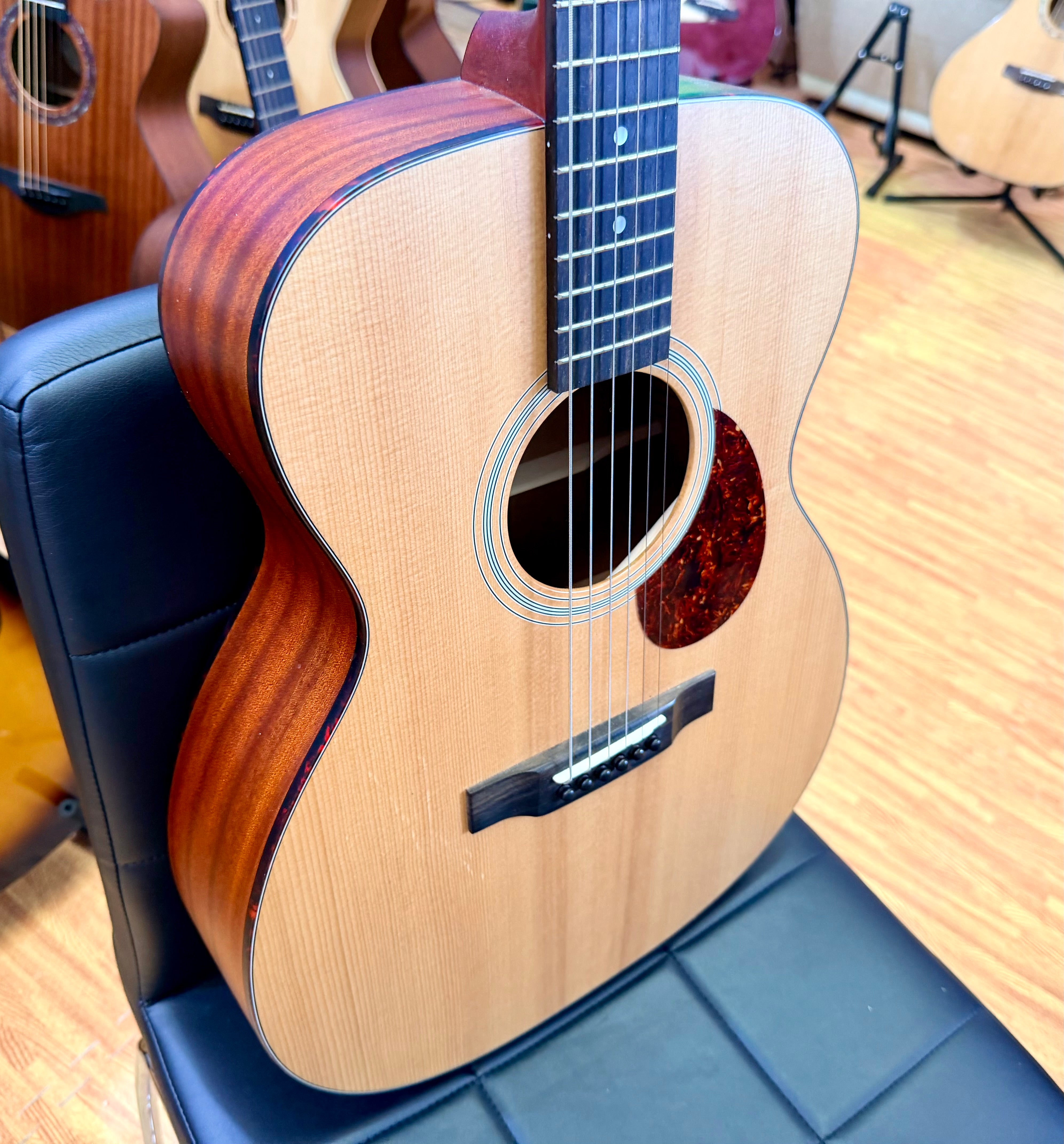 ✨2024✨ Eastman E1OM Orchestra Acoustic Guitar in Natural + Gig Bag~ All Solid!