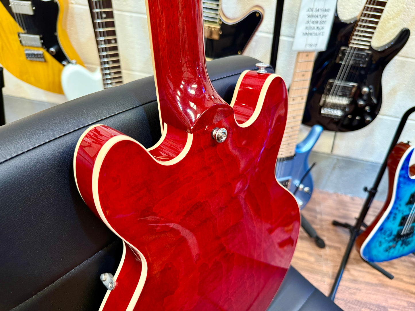π2021 USA π Gibson ES-339 Figured Sixties Cherry~ Hollow-body~ Case & Candy!