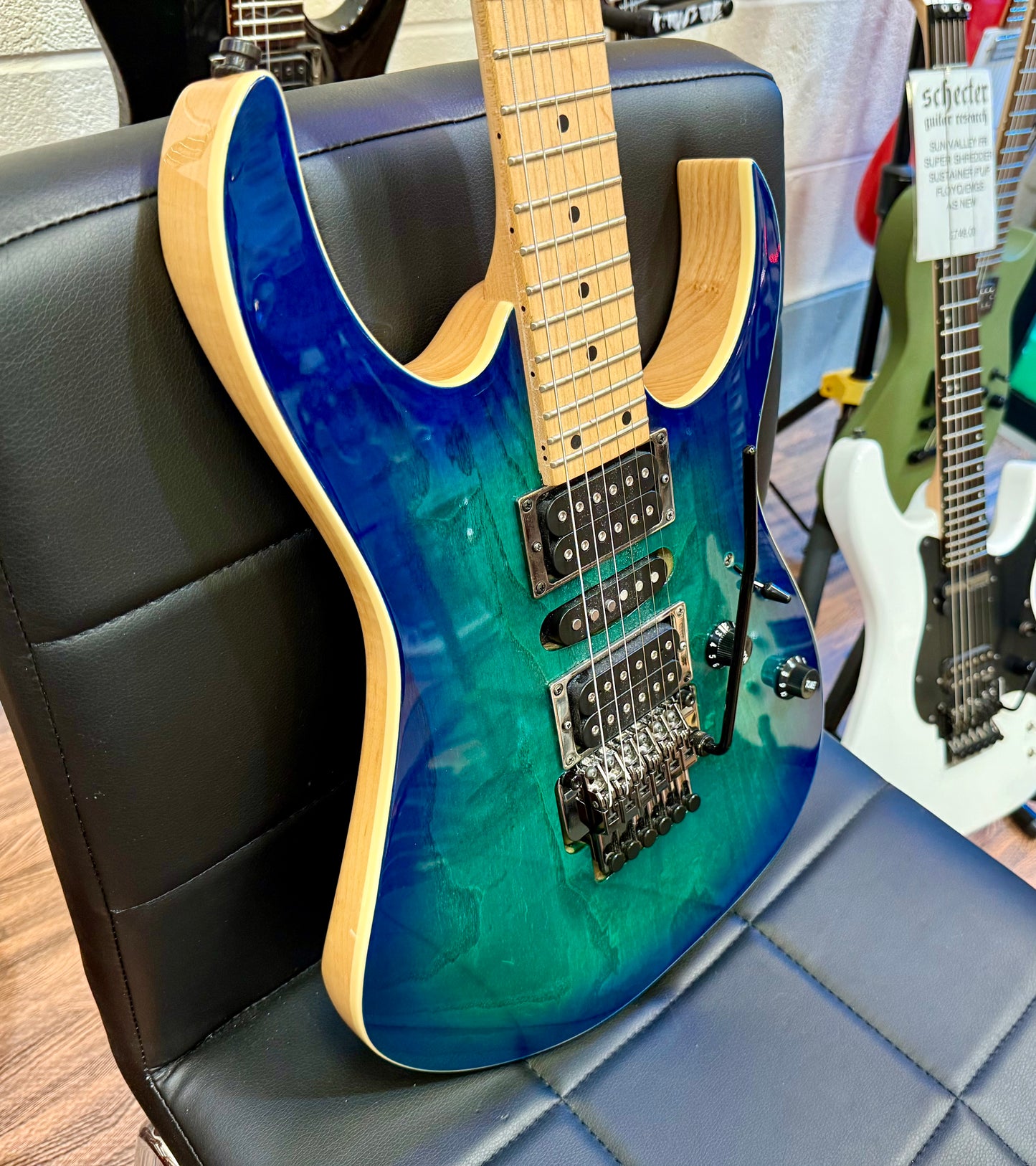 🔥2021 MINT🔥 Ibanez RG470AHMZ~ Blue Moon Burst~ Hard Case~ Zero Edge Tremolo!