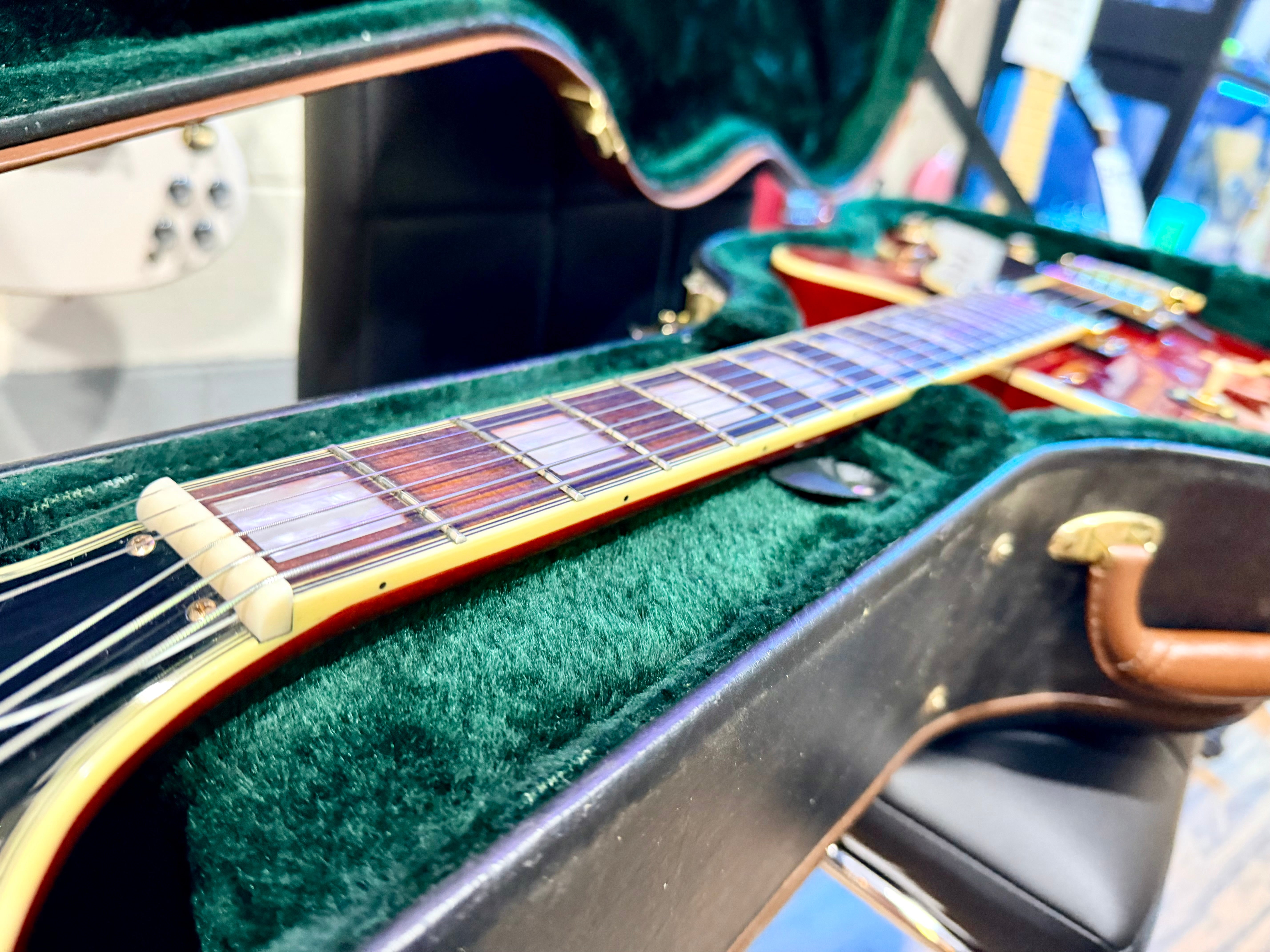 🔥MINT 2019🔥 Epiphone Joe Pass Emperor II Pro~ Rare Wine Red Hollowbody + Hard Case