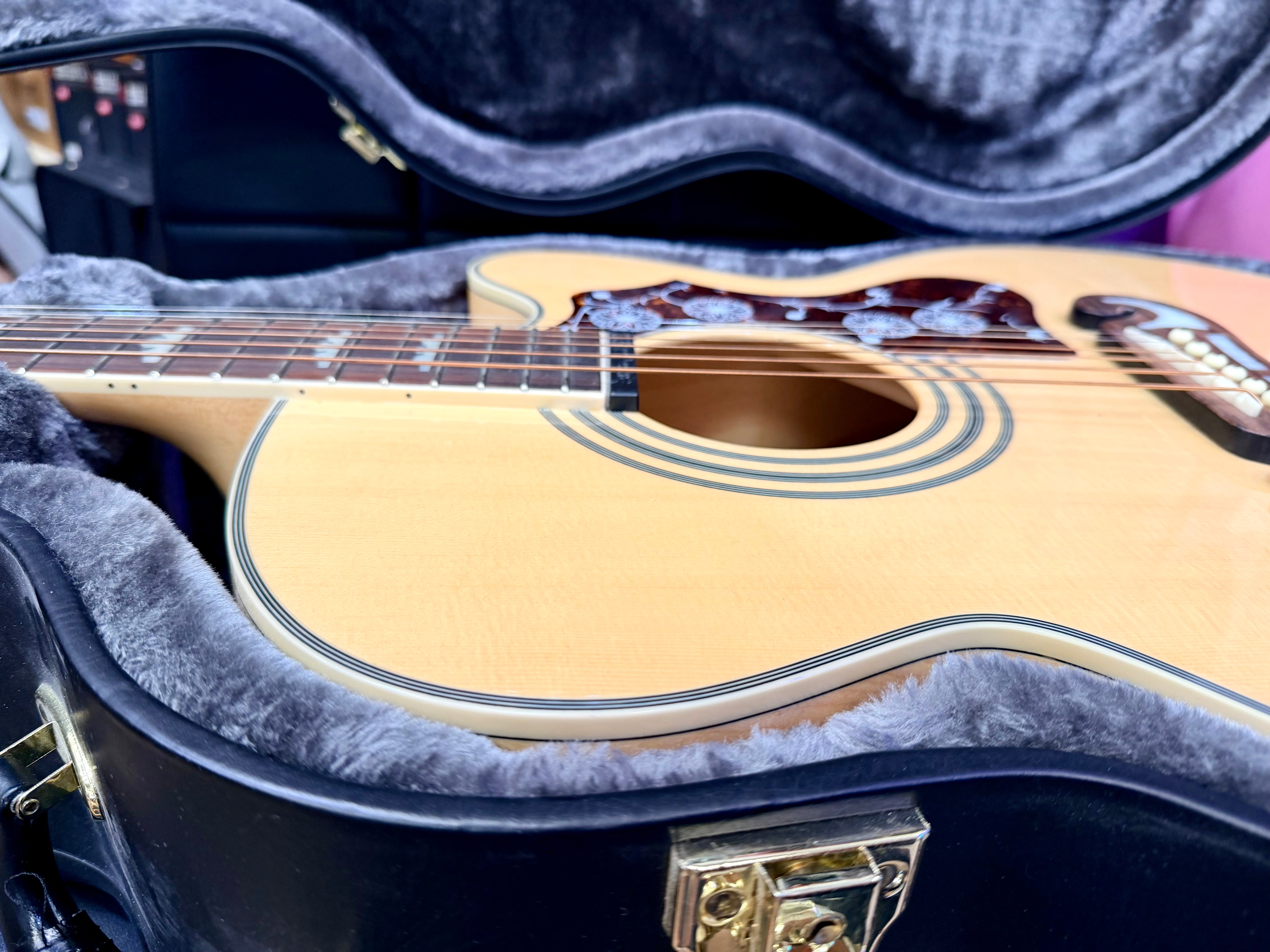 ✨MINT✨ Epiphone EJ-200SCE Jumbo Electro Acoustic~ Natural~ Esonic 2 + H/Case!