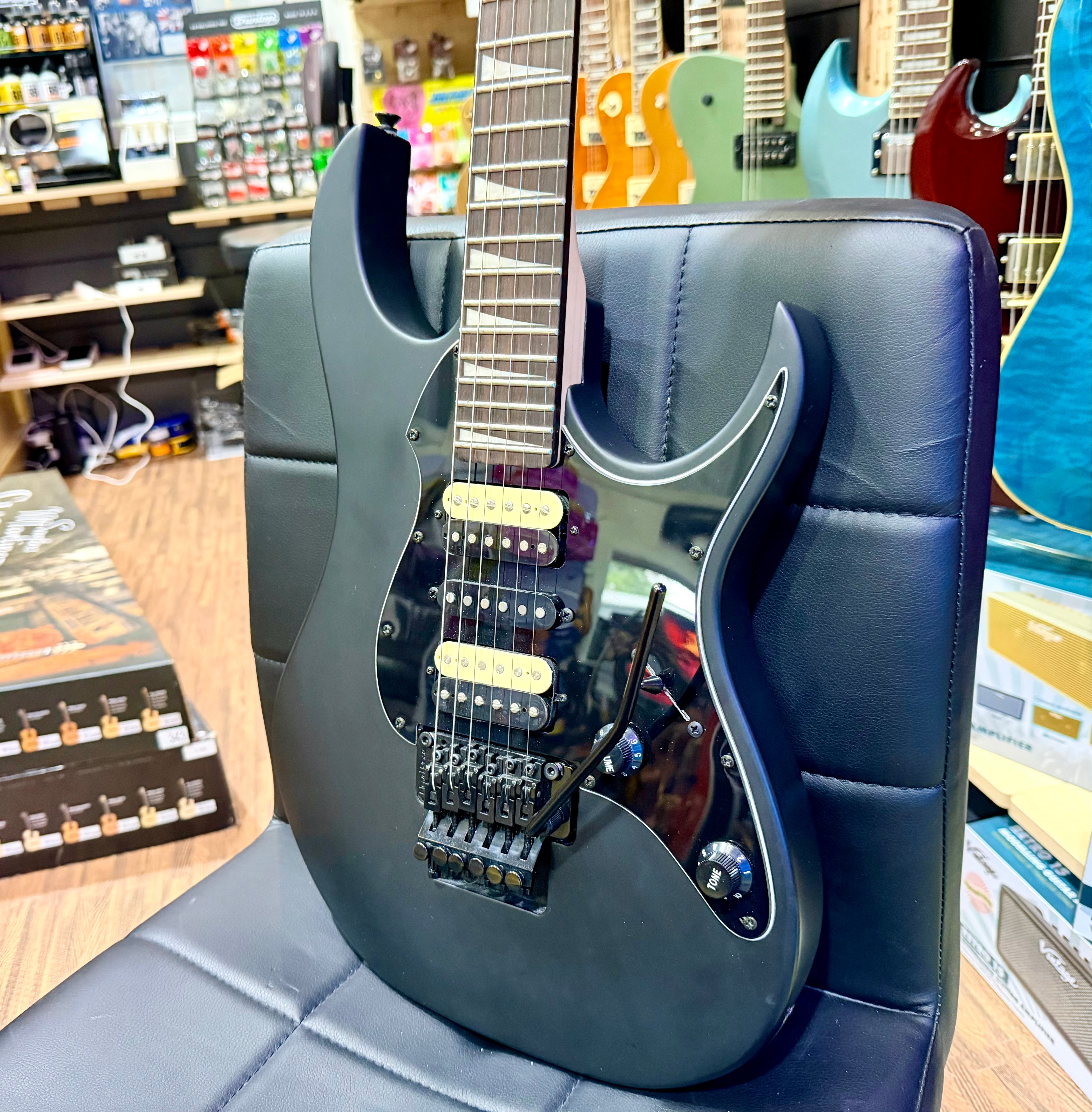 🔥B-STOCK🔥 Vintage VMX Series Raider Electric Guitar~ Satin Black Ltd Edition!