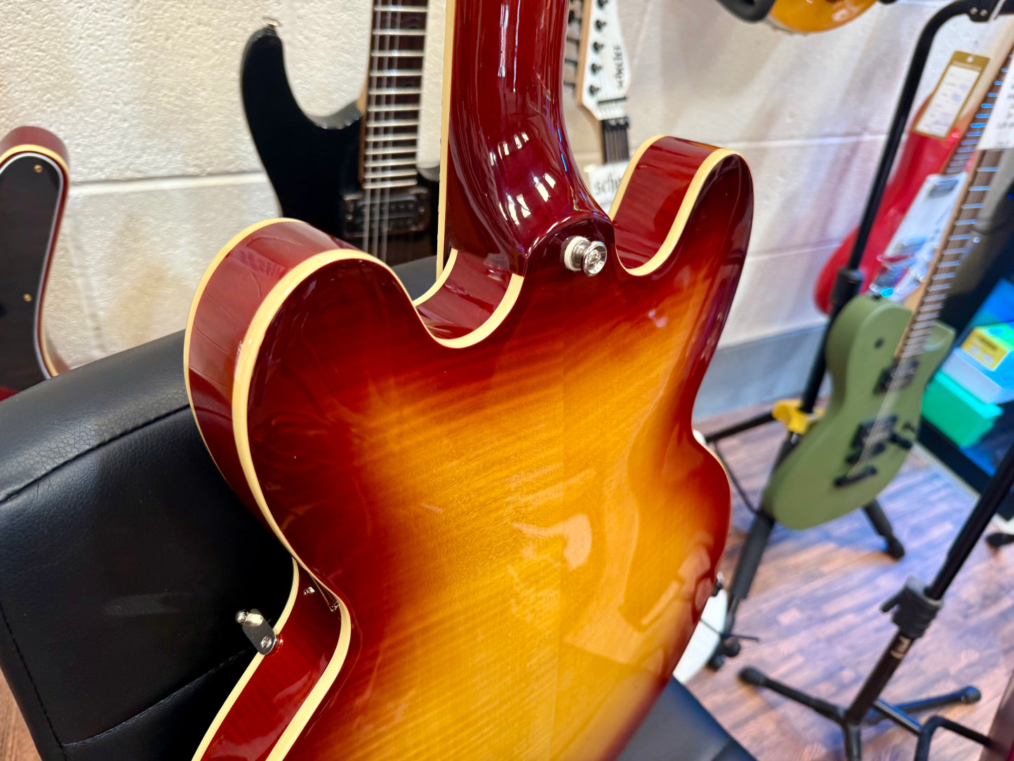 🌟2024 MINT🌟 Epiphone ES-335 Figured~ Raspberry Tea Burst~ Inspired By Gibson!