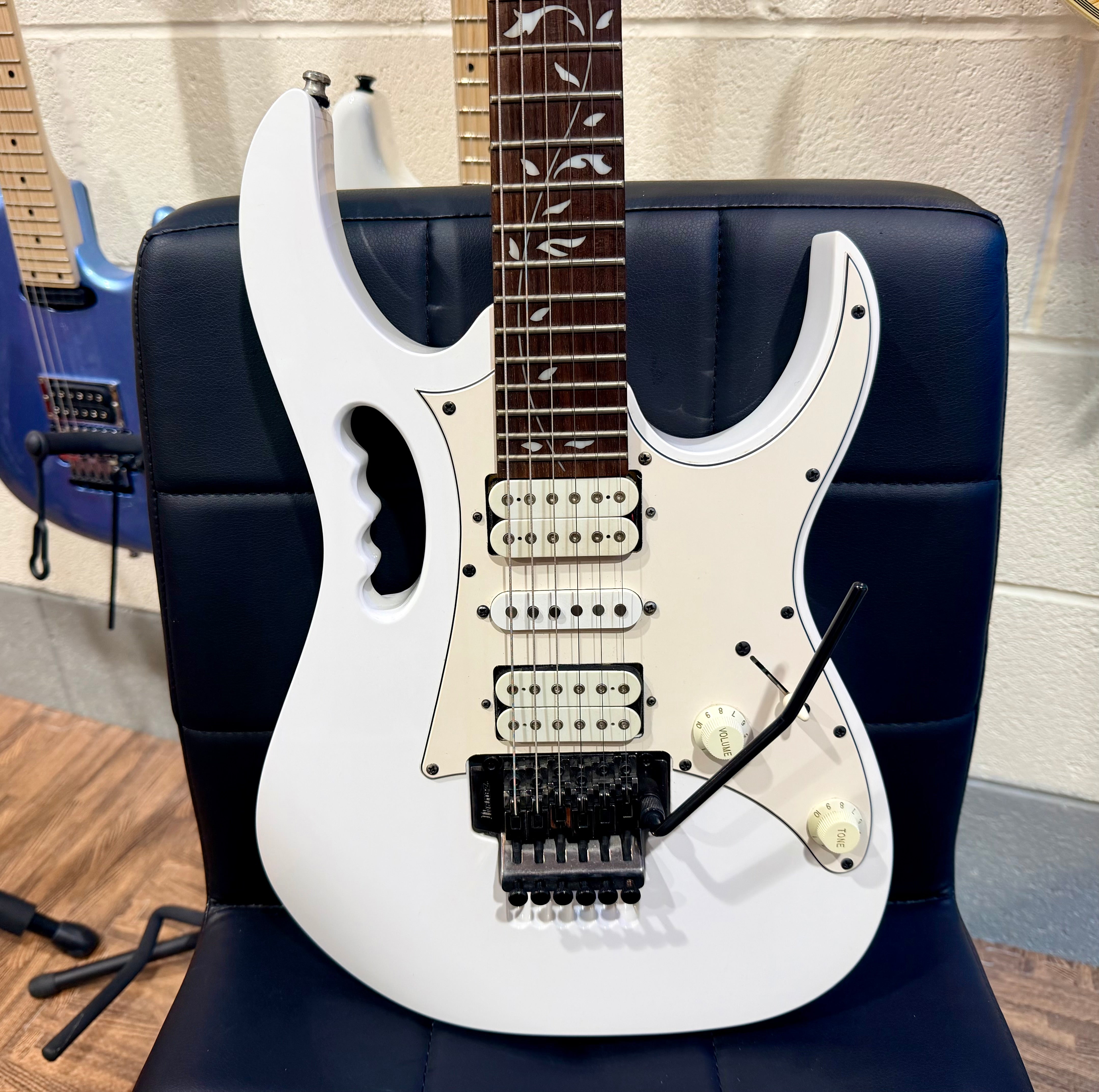 🔥2016🔥 Ibanez JEMJR Steve Vai Signature Electric Guitar~ Jem Junior~ White!