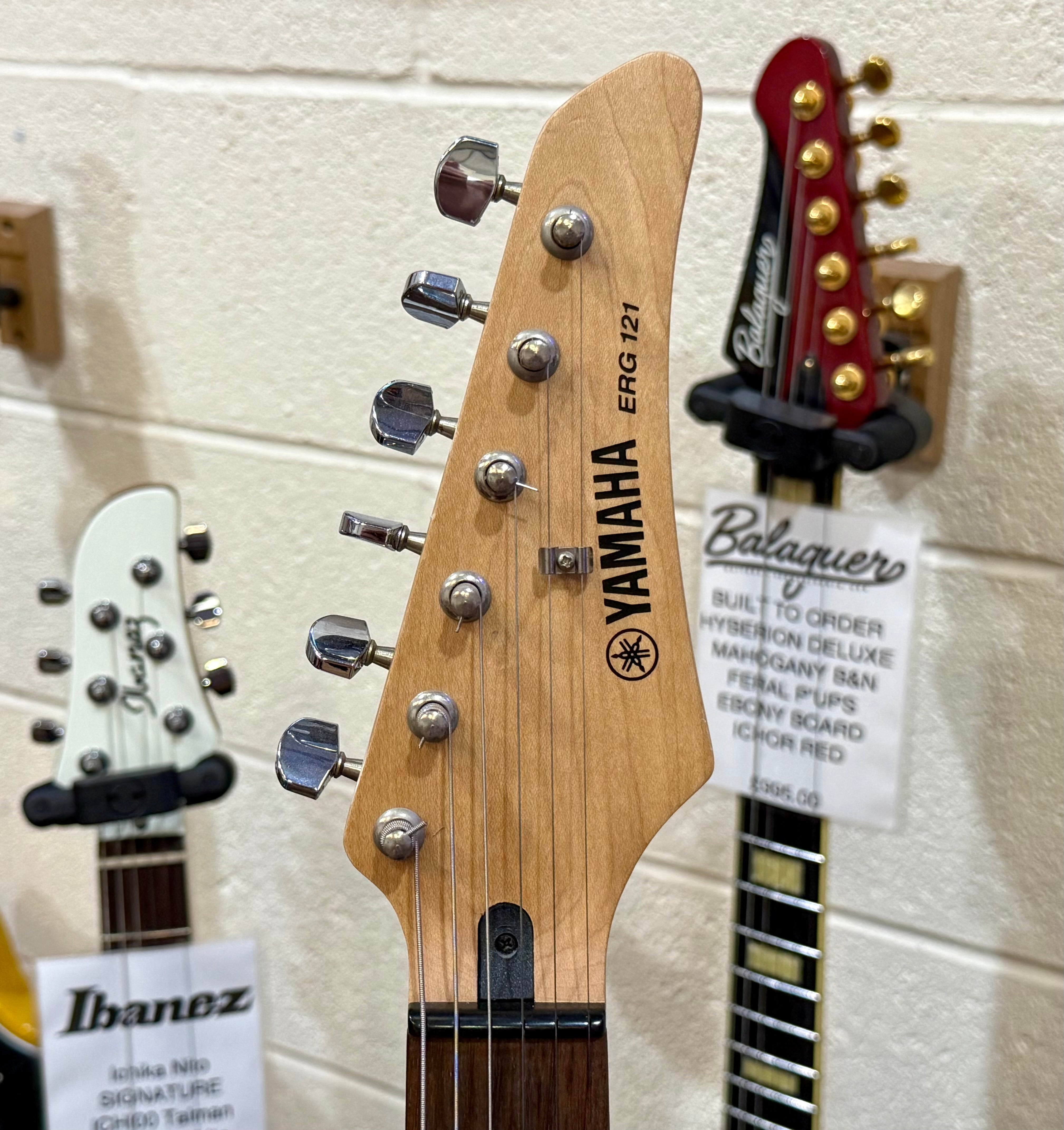 🌟PERFECT STARTER🌟 Yamaha ERG121 Electric Guitar In Gloss Black~ HSH Pickups!