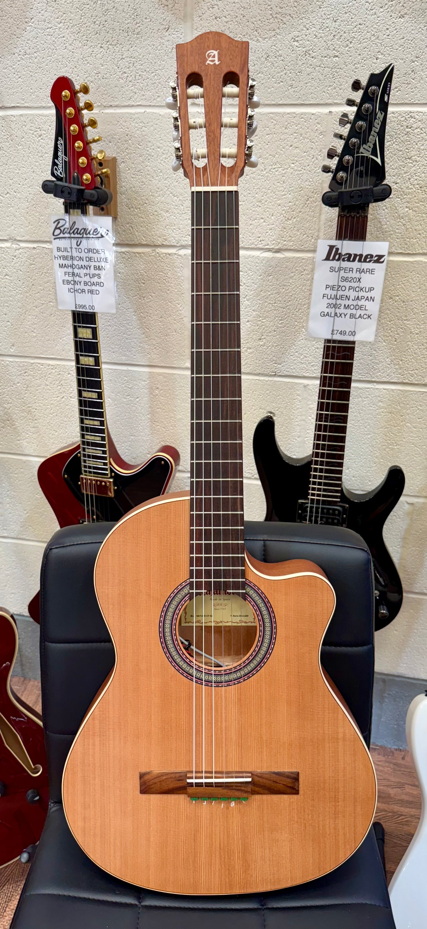 🌟Alhambra Z-Nature CT EZ Thin Bodied Cutaway Electro Classical Guitar~ Nylon 🌟