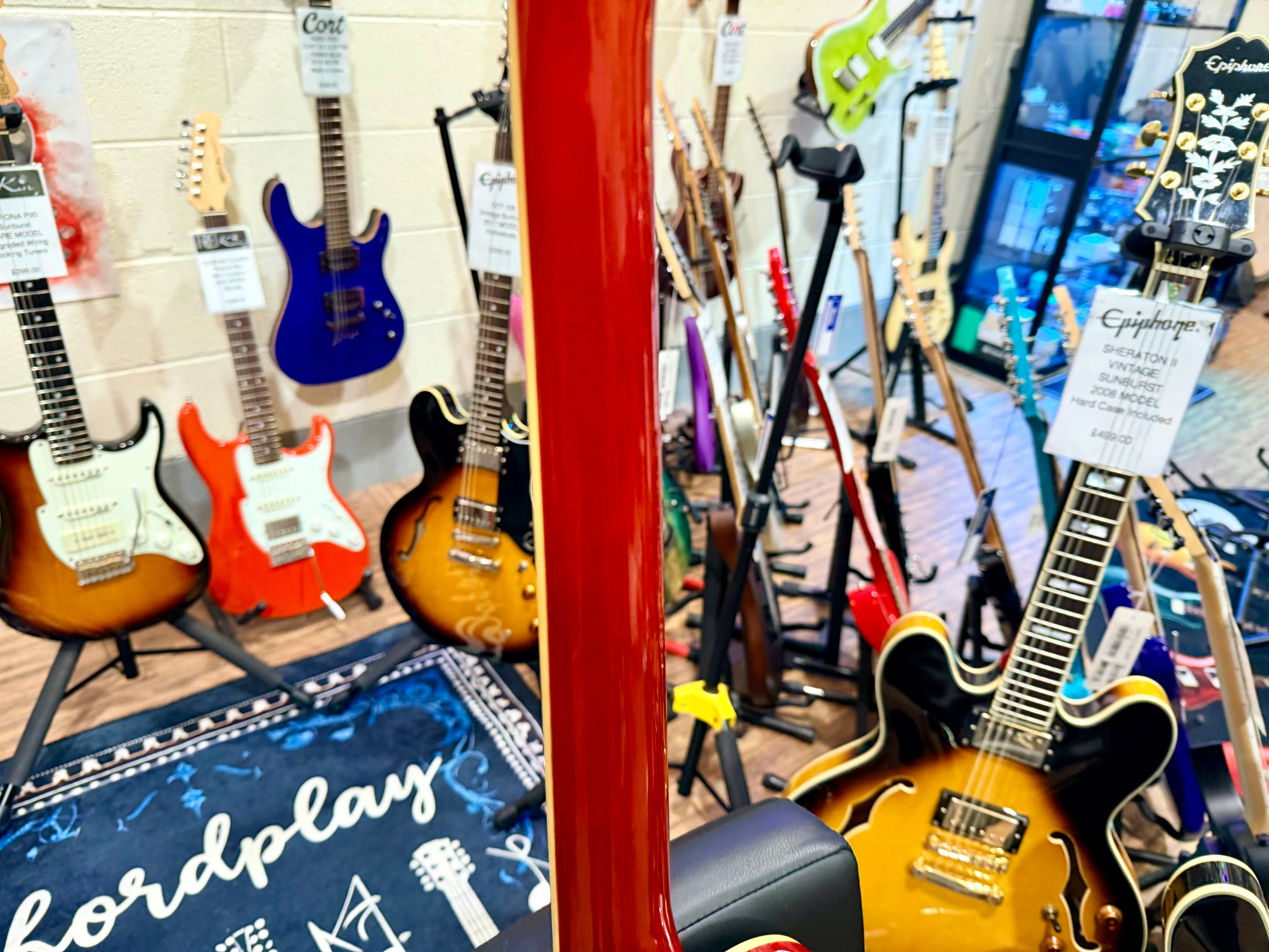 🍯B-STOCK🍯 Vintage V100 ReIssued Electric Guitar ~ Honeyburst Les Paul!
