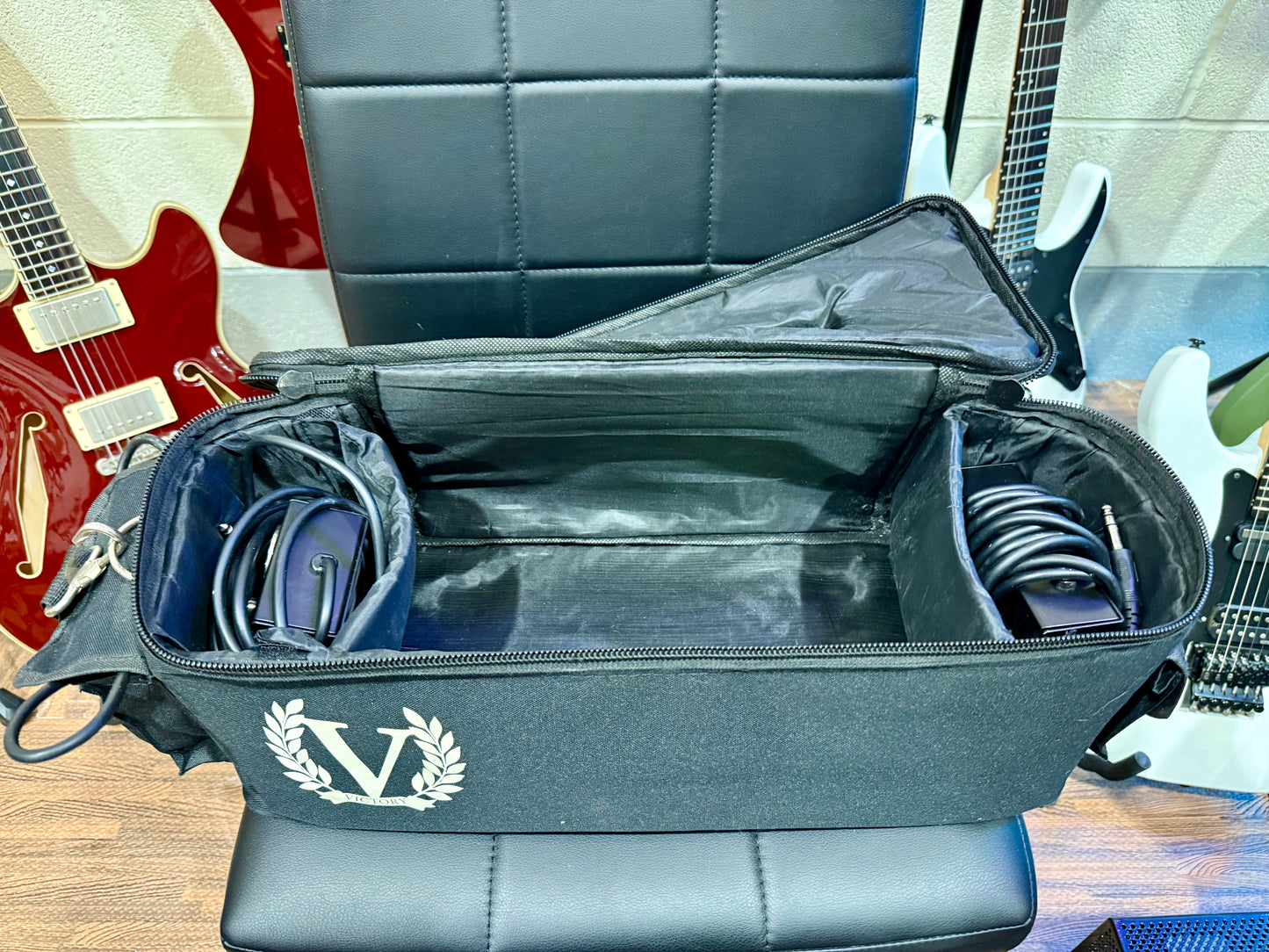 🎸MINT🎸 Victory V30 The Countess MKII Lunchbox Amplifier Head~ Bag & F/Switches