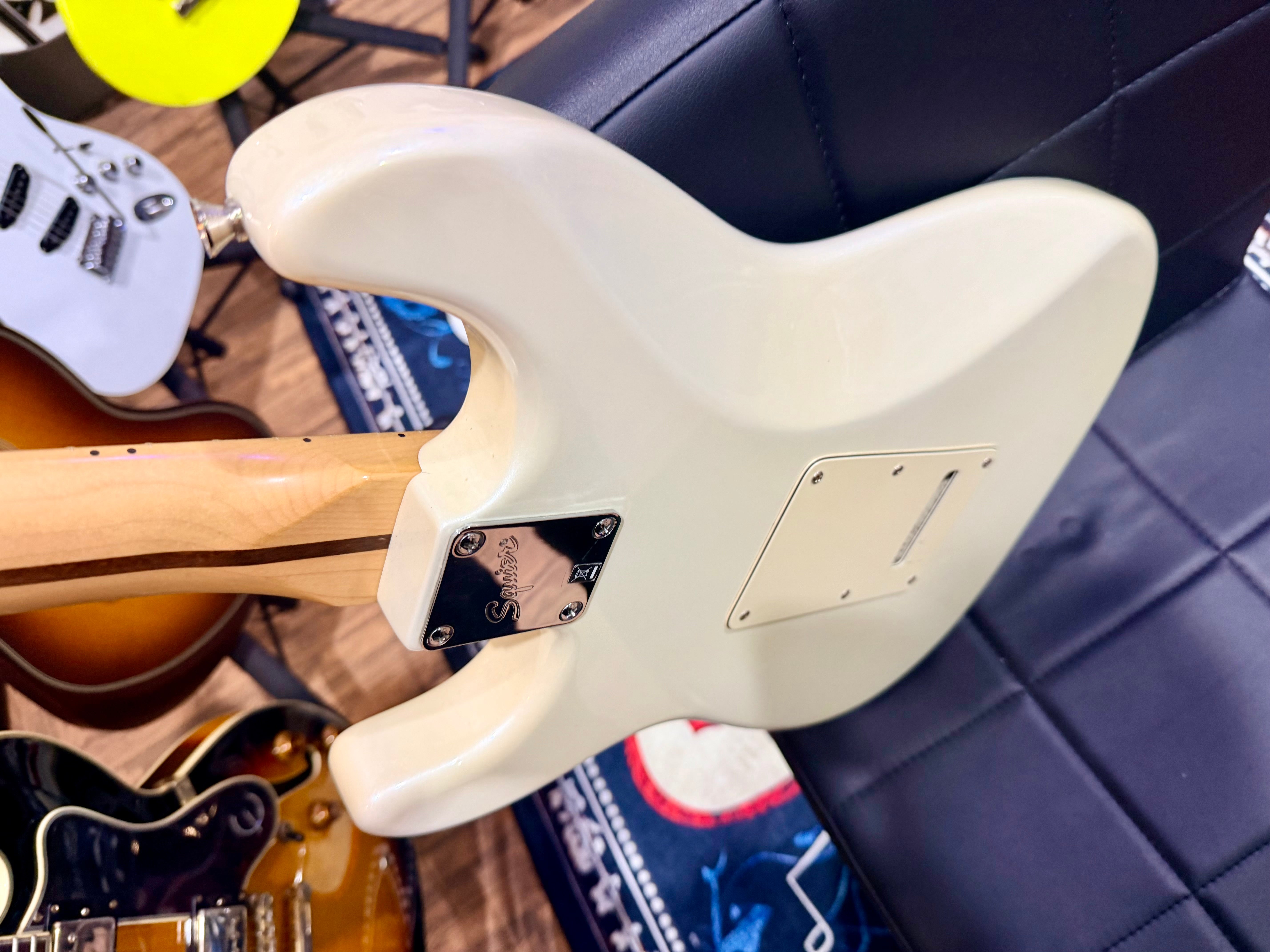 π2013π Fender Squier Deluxe Stratocaster~ Olympic White Pearl~ Indonesia Made!