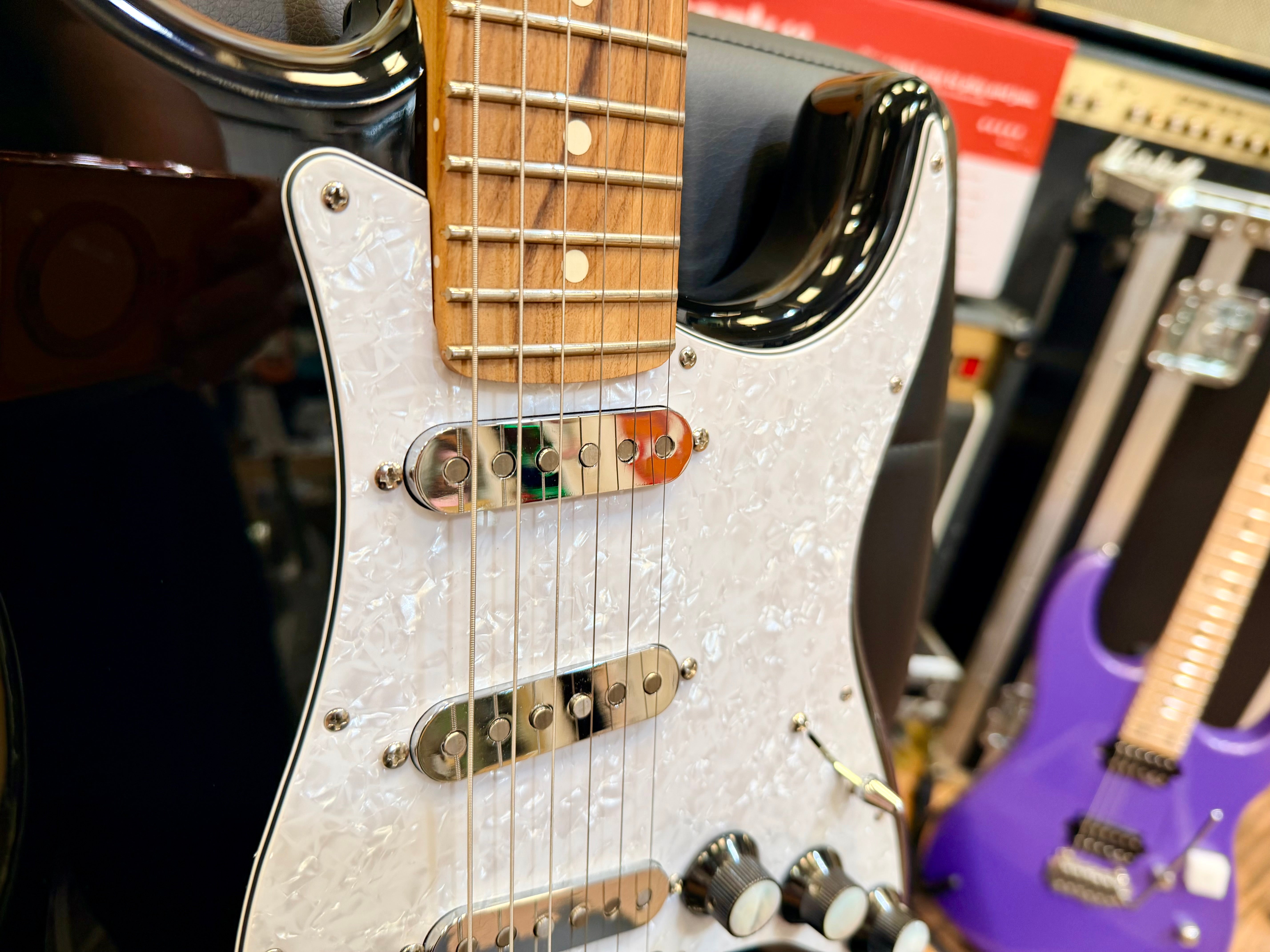 ✨2023✨ Fender Ltd Ed Roasted Player Stratocaster~ Black + Custom Shop Pickups!