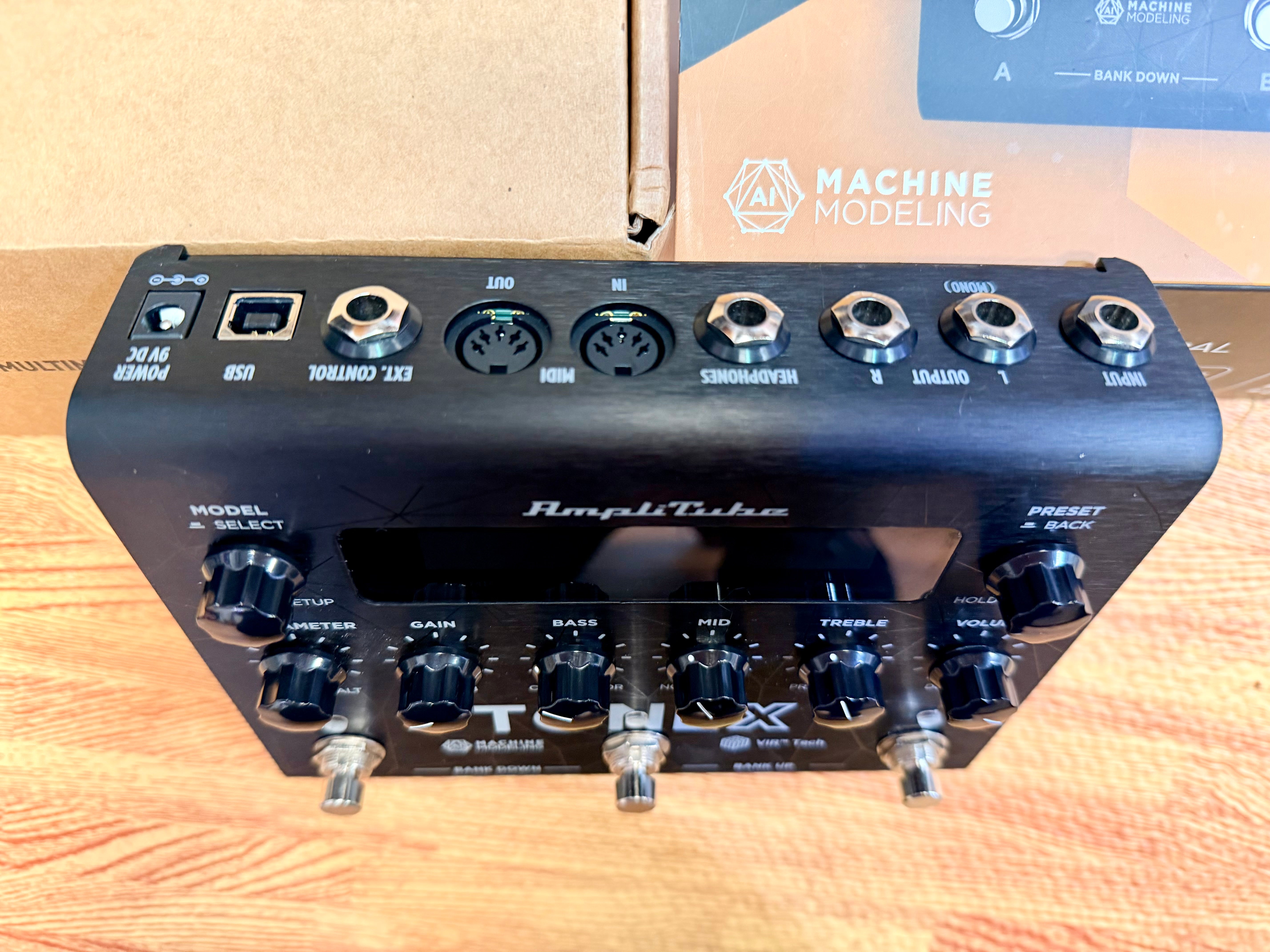 🎸Boxed🎸 IK Multimedia TONEX Pedal~ Guitar AmpliTube Machine Modelling~ AIMM!