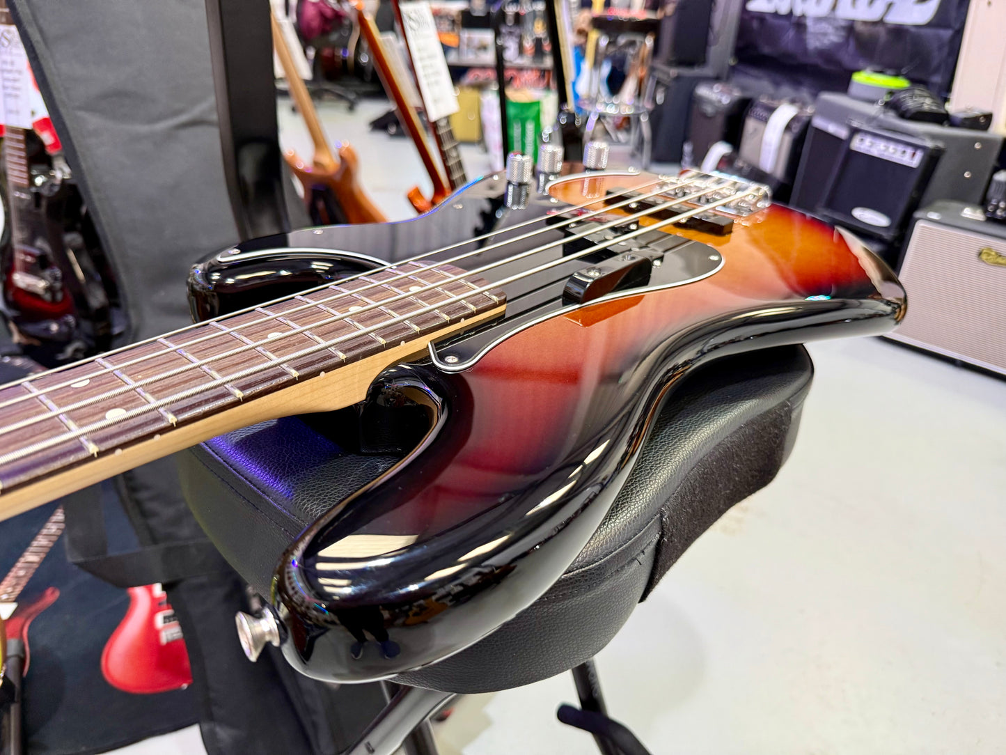 🌟2024 USA🌟 Fender American Performer Precision P Bass~ 3-Colour Sunburst~ MINT