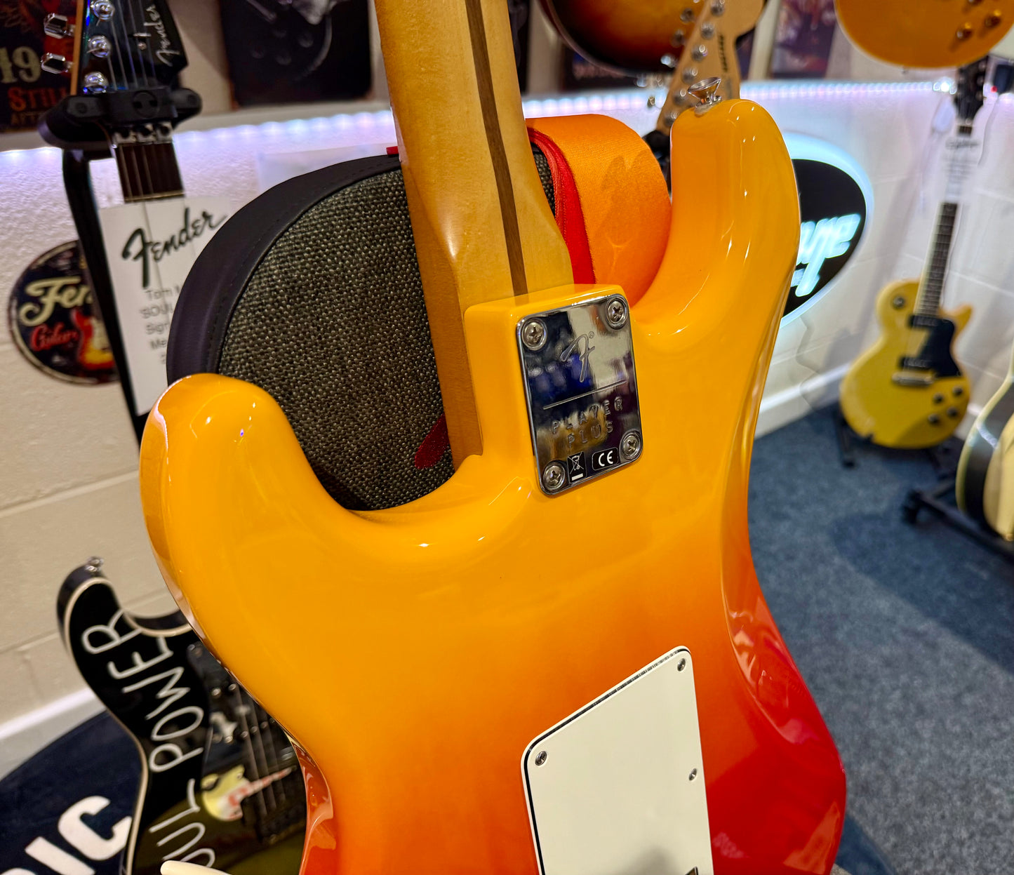 ☀️LIMITED EDITION☀️ Fender Player Plus Stratocaster ~ Tequila Sunrise~ Mexican!