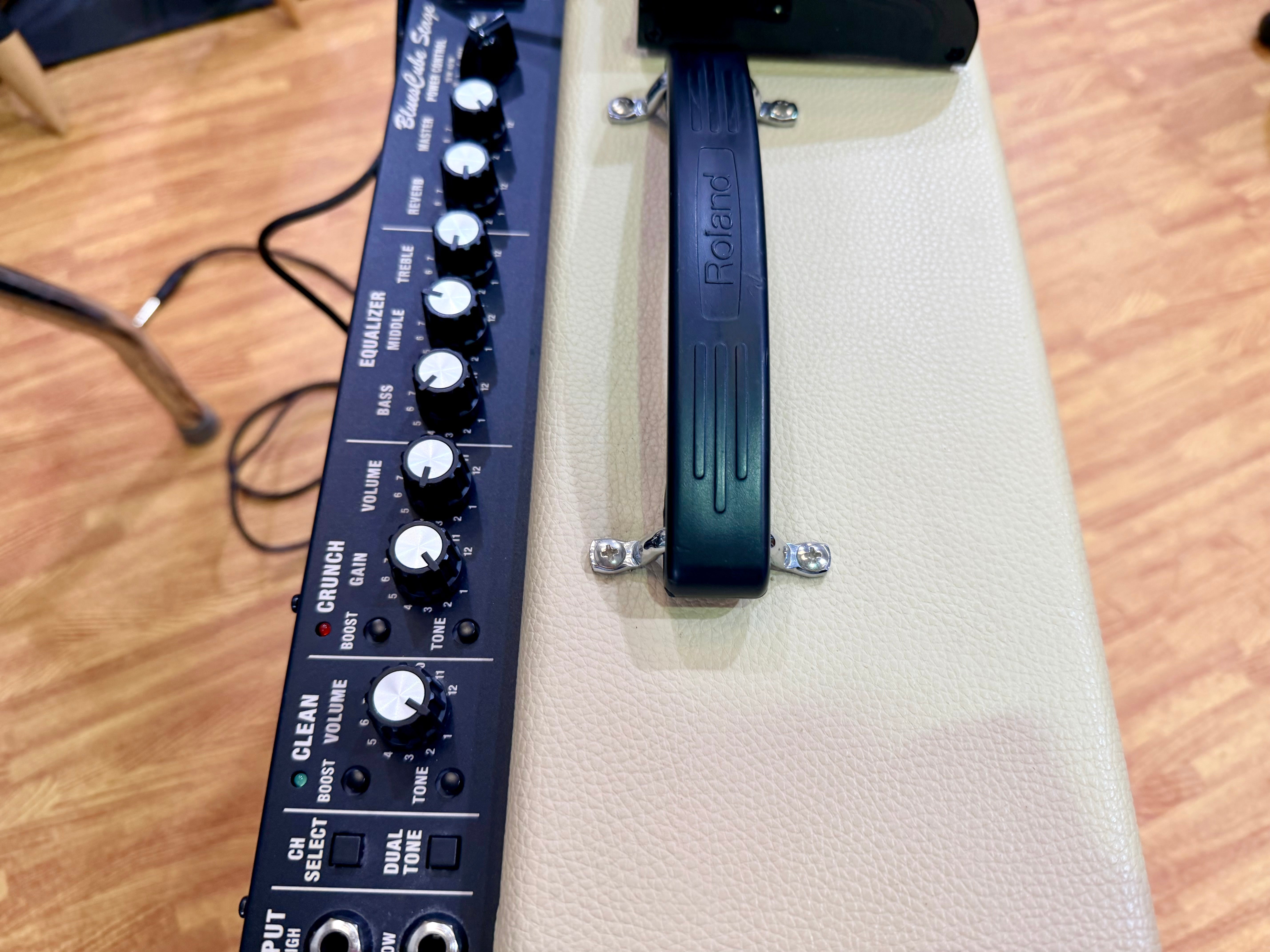 Roland Blues Cube Stage 60 Guitar Amplifier~ Tube Logic Valve 60w Combo Amp 🎸