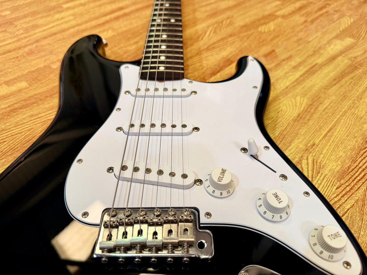 π―π΅2004π―π΅ Fender Japan ST-45 Stratocaster Black~ MIJ Rosewood Fingerboard!