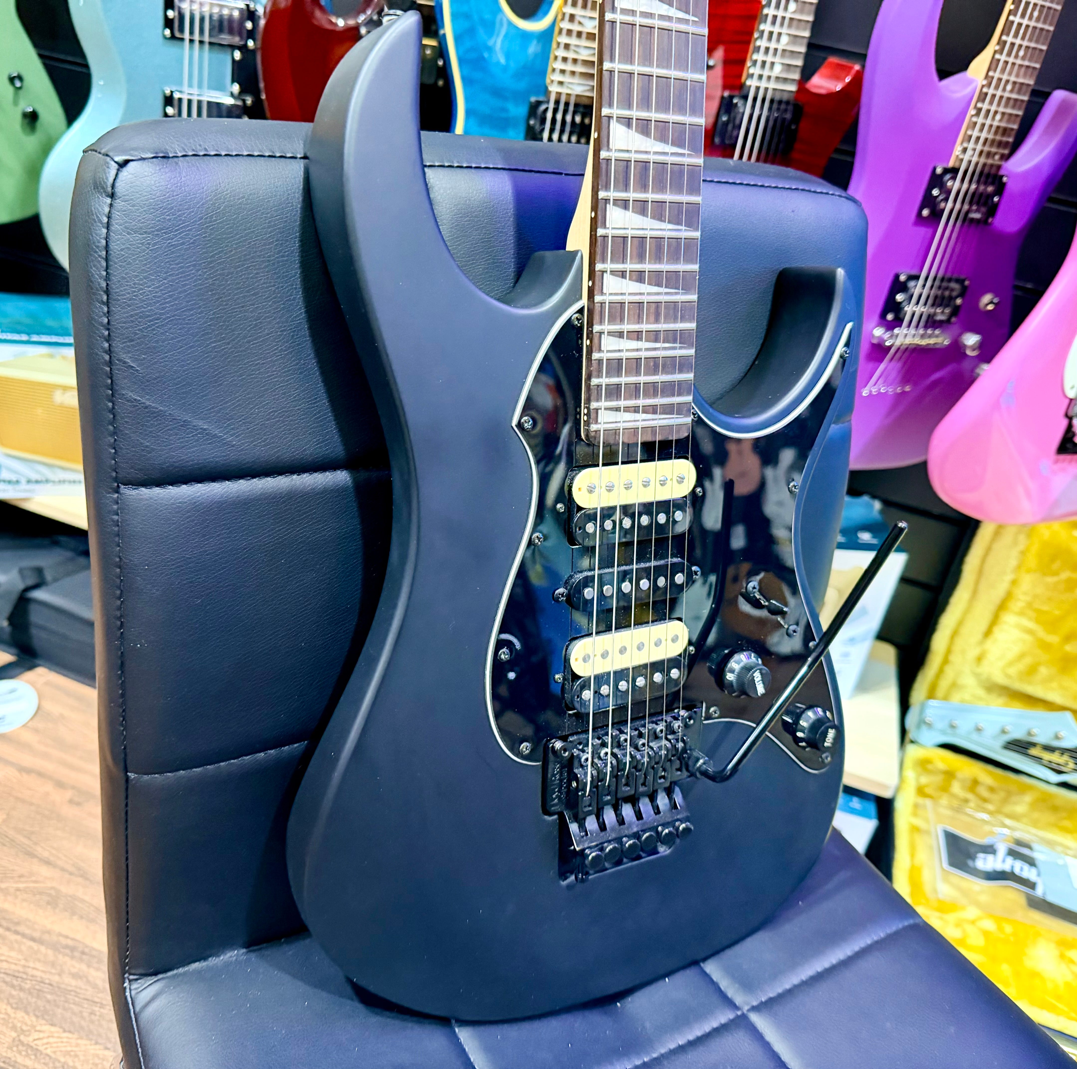 🔥B-STOCK🔥 Vintage VMX Series Raider Electric Guitar~ Satin Black Ltd Edition!