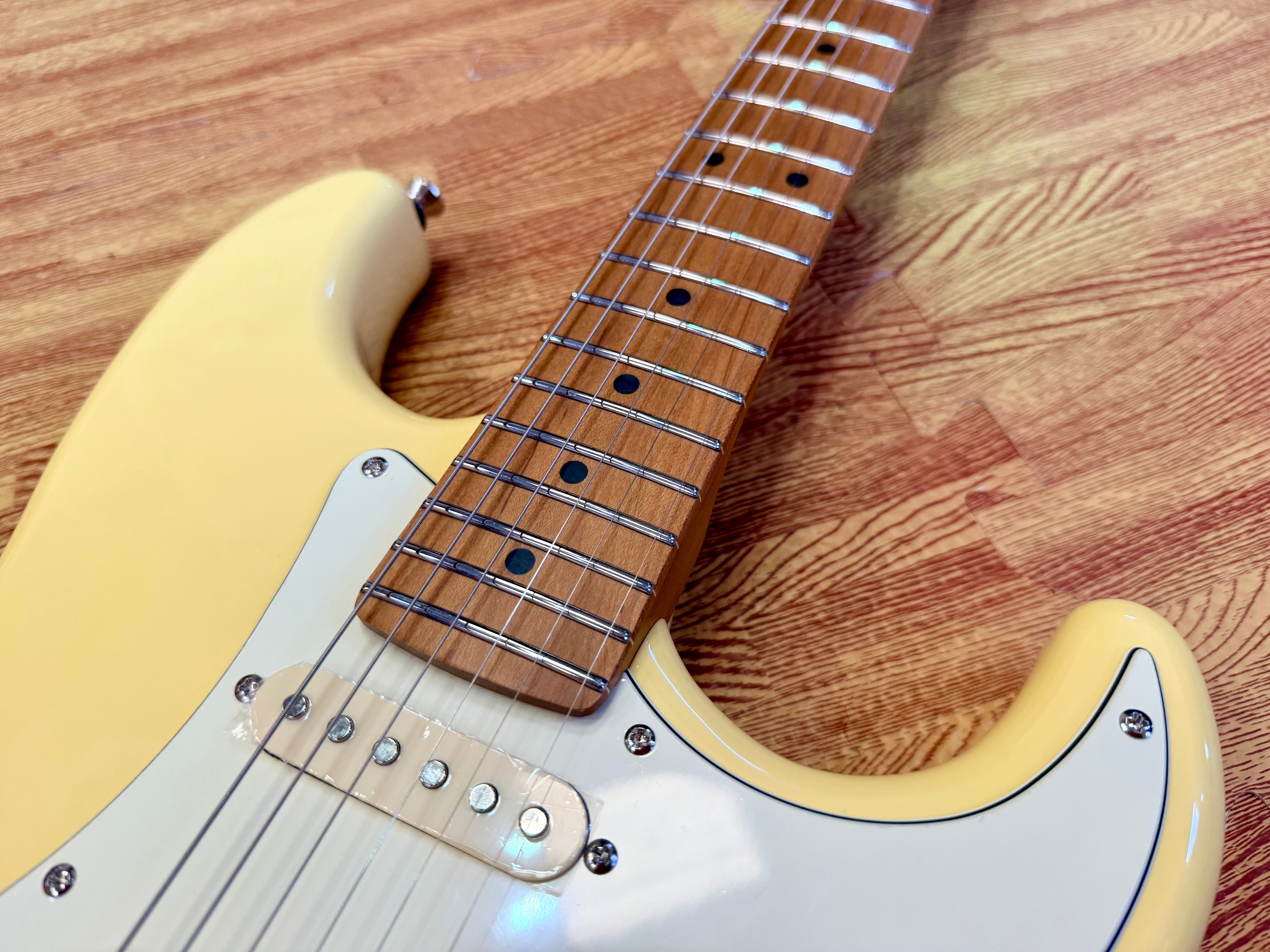 ⚡️NEW⚡️ JET JS-400 HSS Electric Guitar~ Vintage Yellow~ Strat~ 2026 Butterscotch