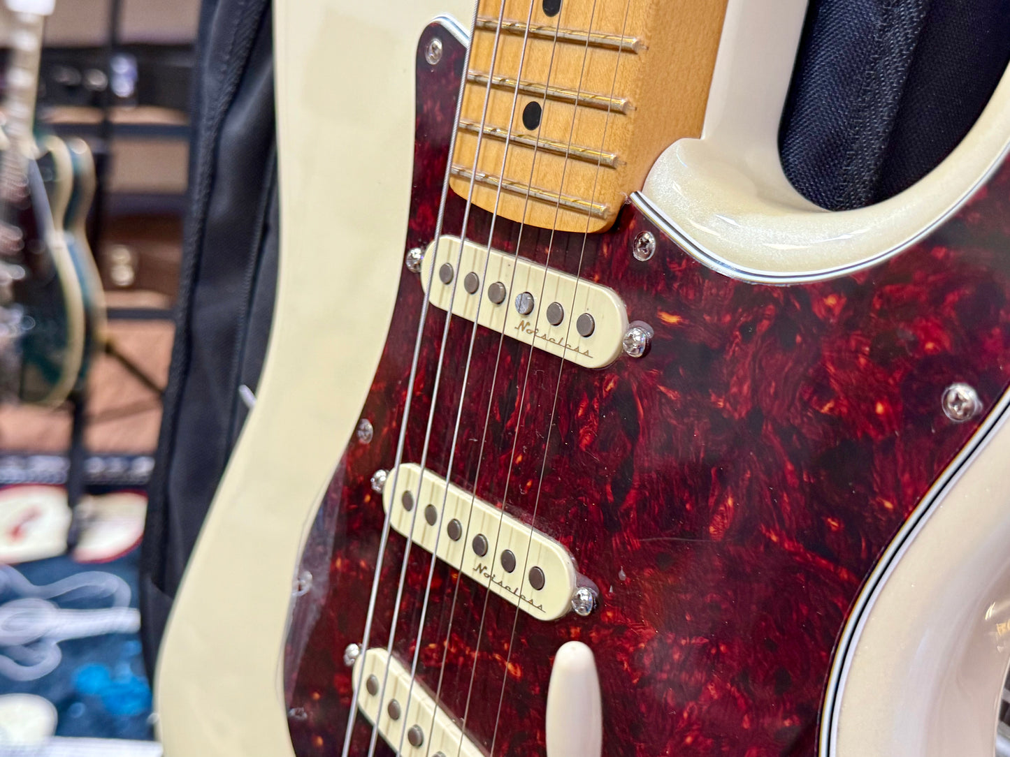 🌟2021 MINT🌟 Fender Player Plus Stratocaster~ Olympic Pearl White~ Push/Pull!