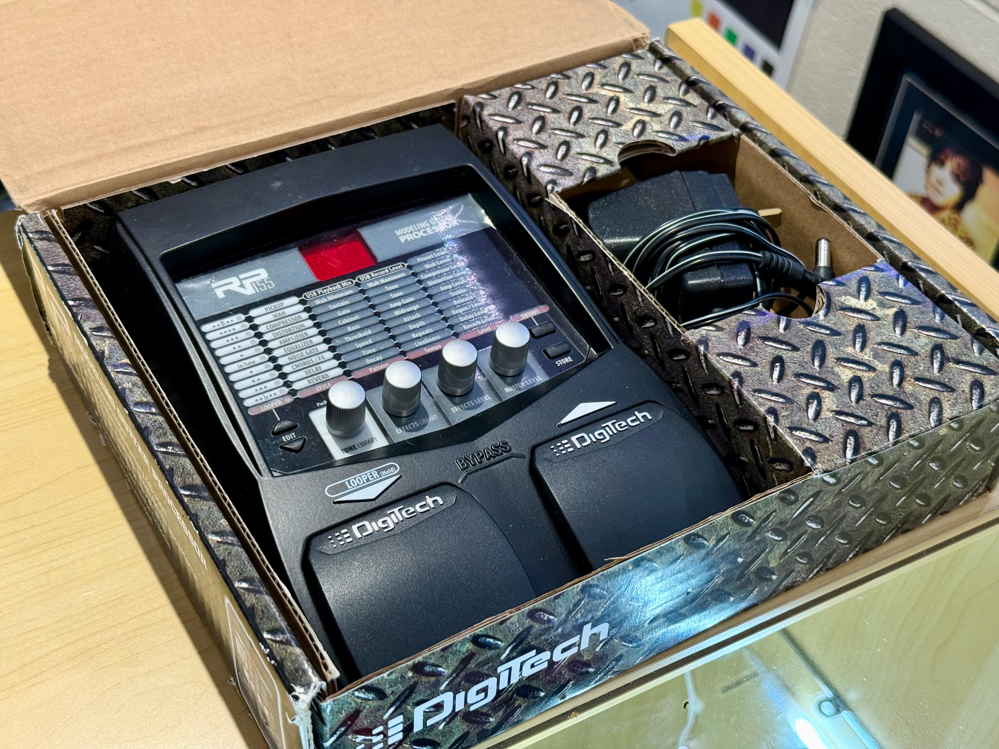🎸 Digitech RP55 Modelling Guitar Processor~ Multi Effects Pedal Unit~ Boxed 🎸