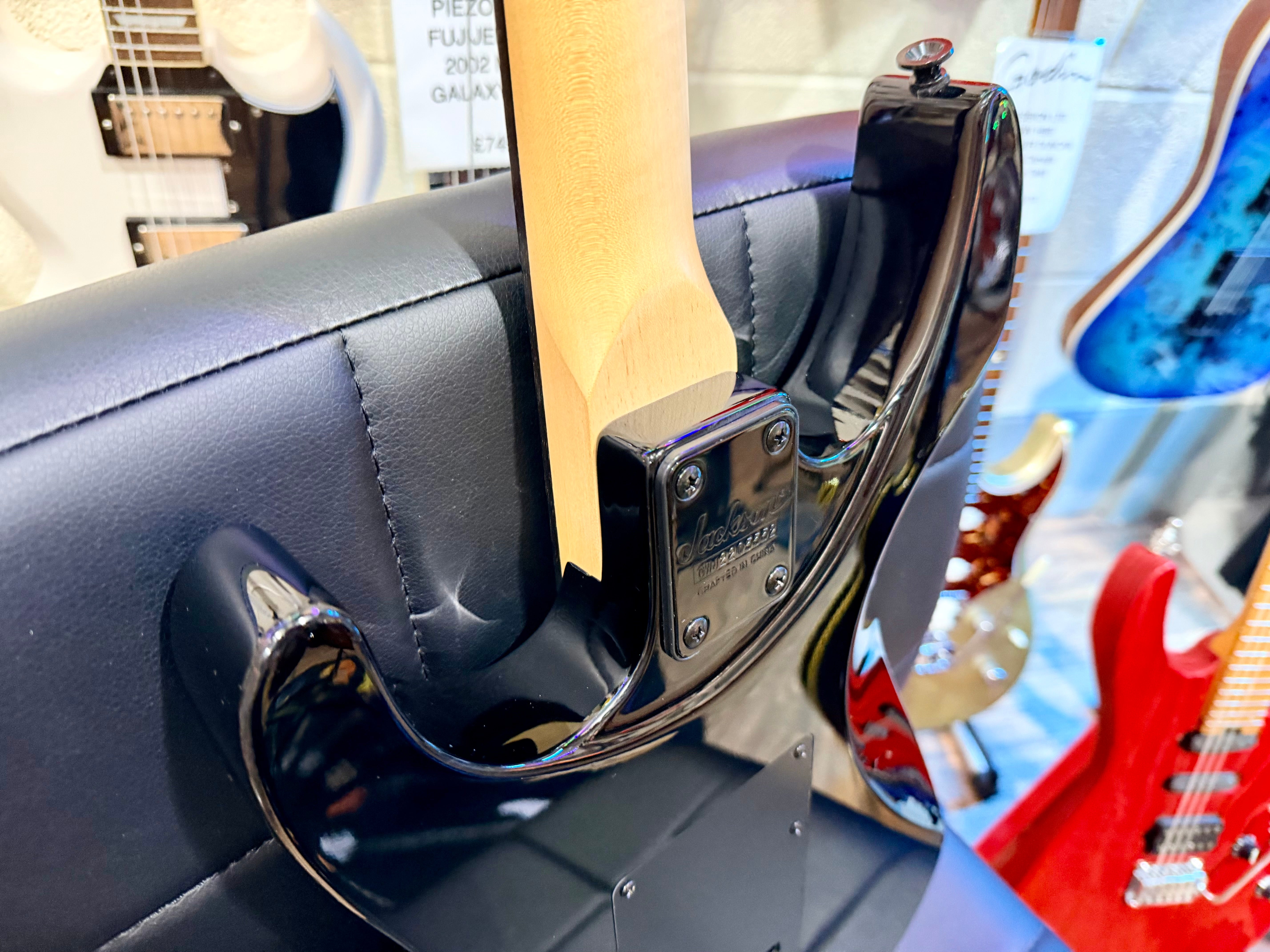 🎸MINT 2022🎸 Jackson Dinky JS11 Gloss Black~ Amaranth Fingerboard~ JS Series!