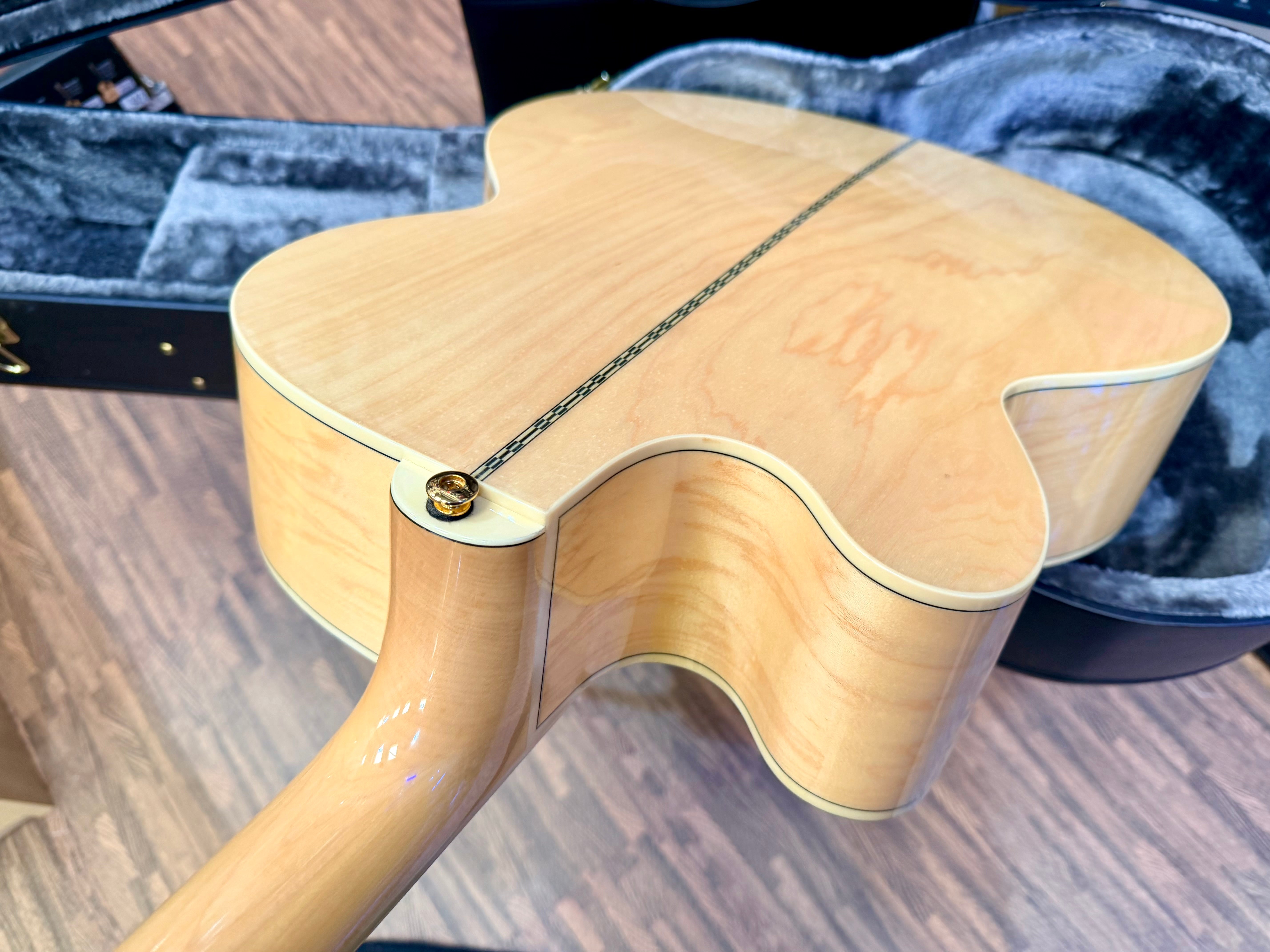 ✨MINT✨ Epiphone EJ-200SCE Jumbo Electro Acoustic~ Natural~ Esonic 2 + H/Case!