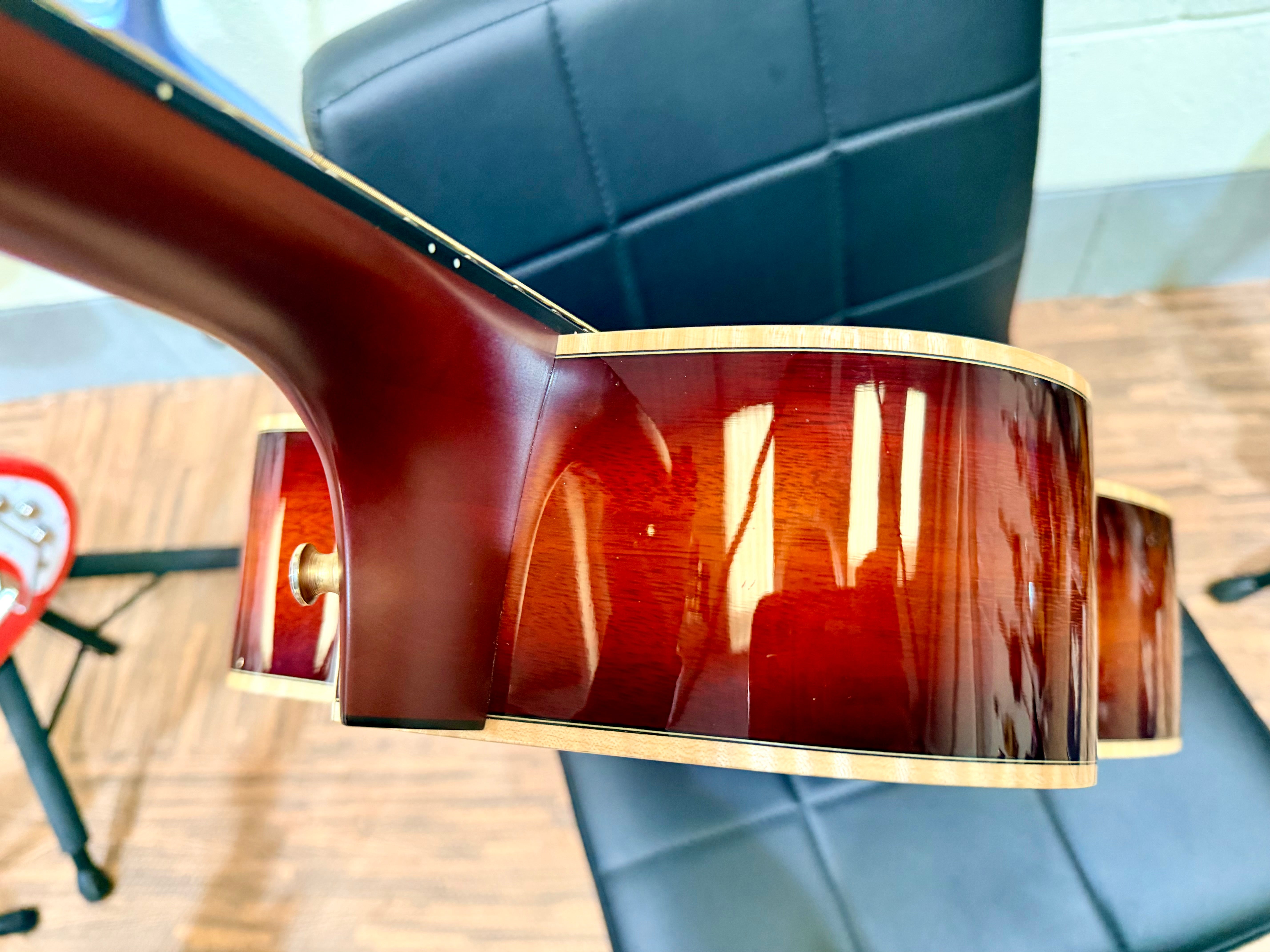 🌟MINT🌟 Faith FVBMB Venus Trembesi Blood Moon Burst~ Electro Acoustic~ Hard Case!