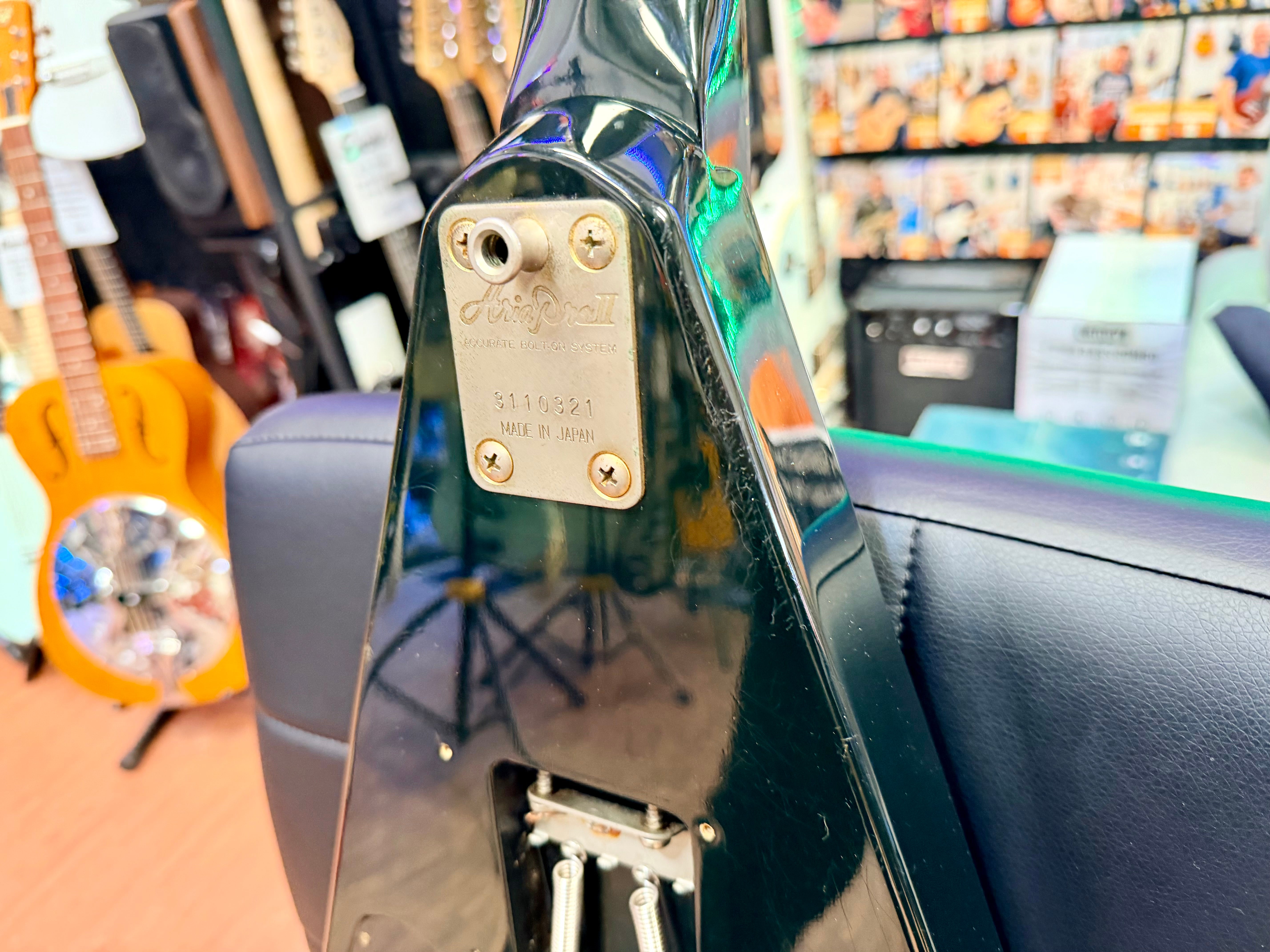 π―π΅ 1983 JAPAN π―π΅ Aria Pro II XX Deluxe Flying V 1983 Lightning MIJ Matsumoku
