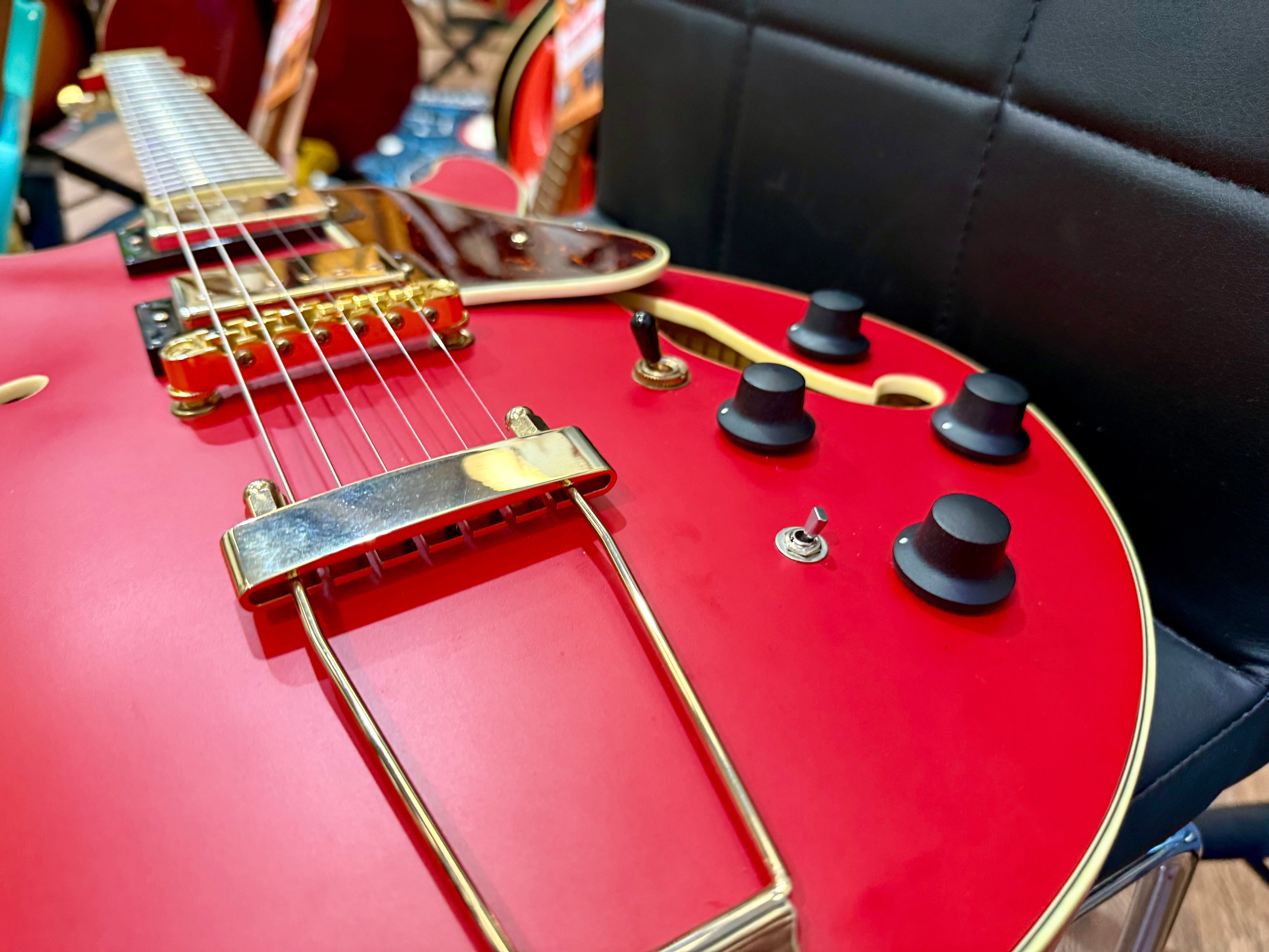 🌟2022 EX-DEMO🌟 Ibanez AMH90-CRF Artcore Expressionist~ Cherry Red Flat~ MINT!