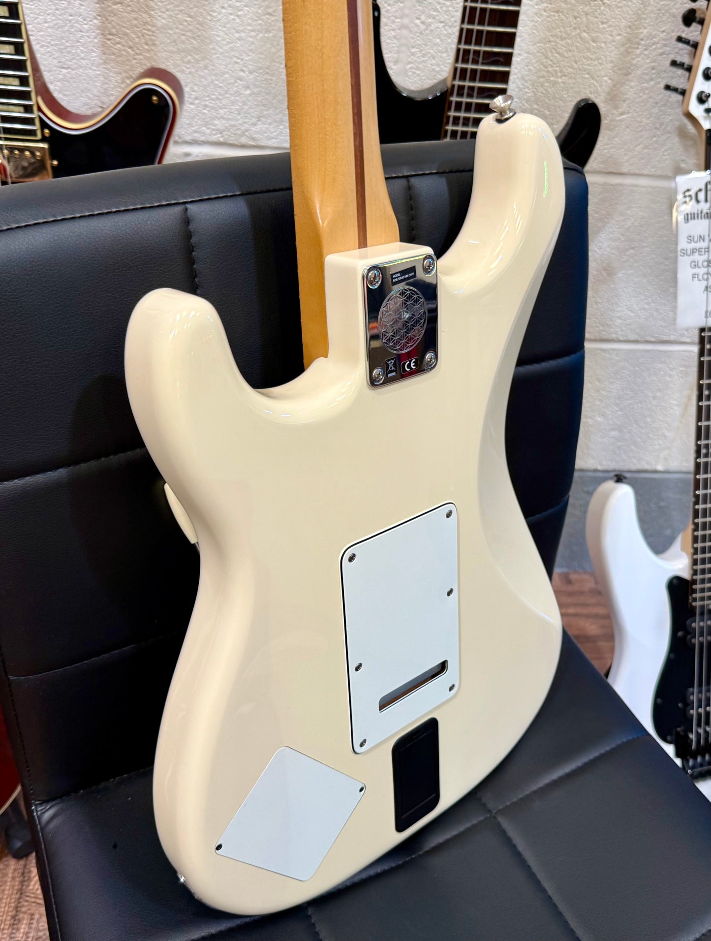š„2020š„ Fender Ed OāBrien Sustainer Stratocaster~ Artist Series Signature~White