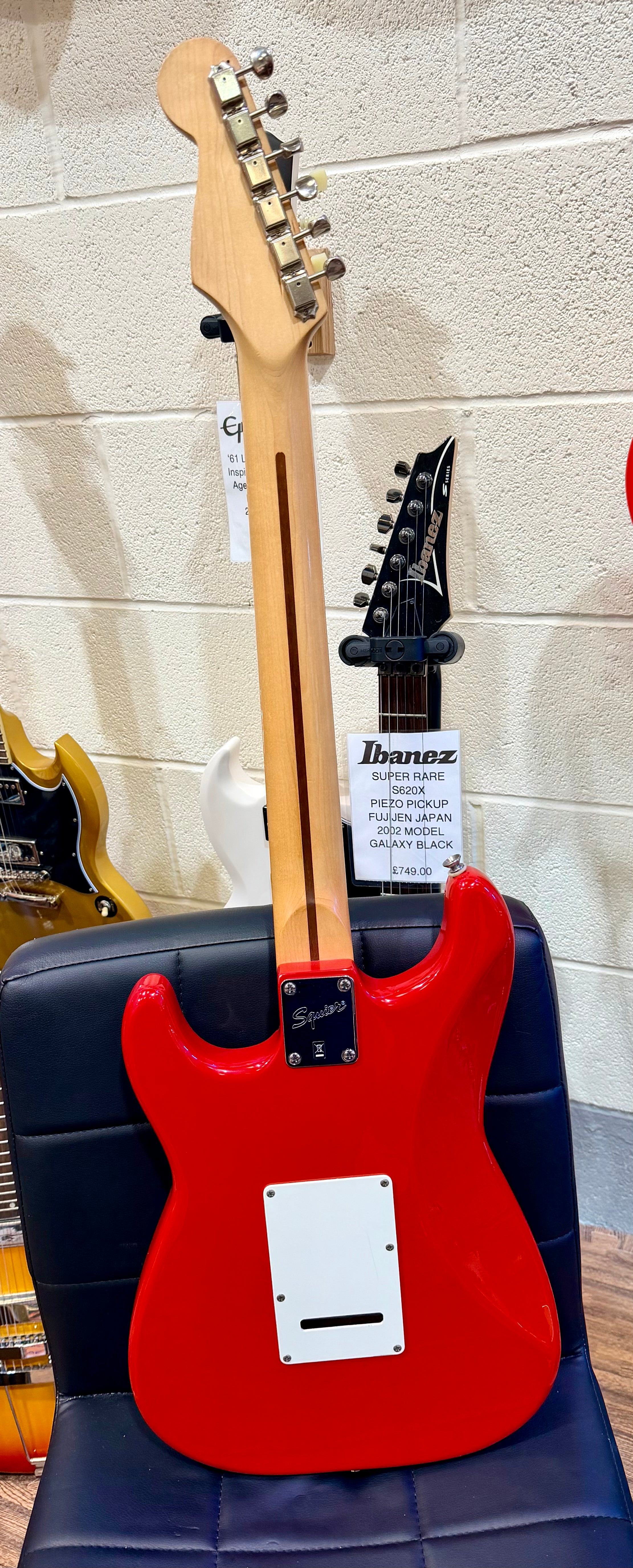 🎸 1995 KOREA 🎸Fender Squier Stratocaster~ Korean Made Strat~ Cherry Red!