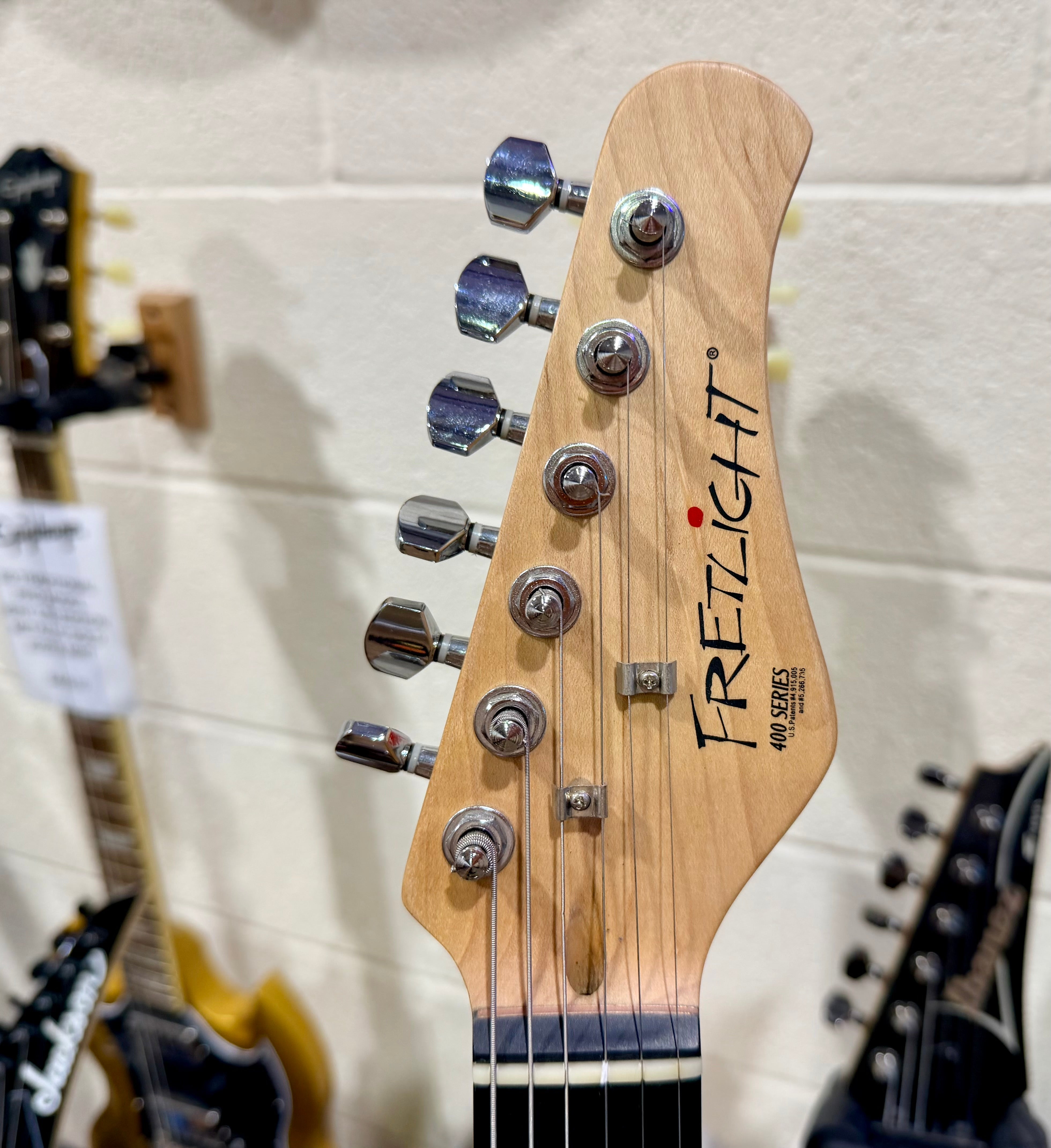 🔥LIGHTS-UP🔥 Fretlight Optek 400~ Electric Stratocaster Learning Guitar~ LOOK!