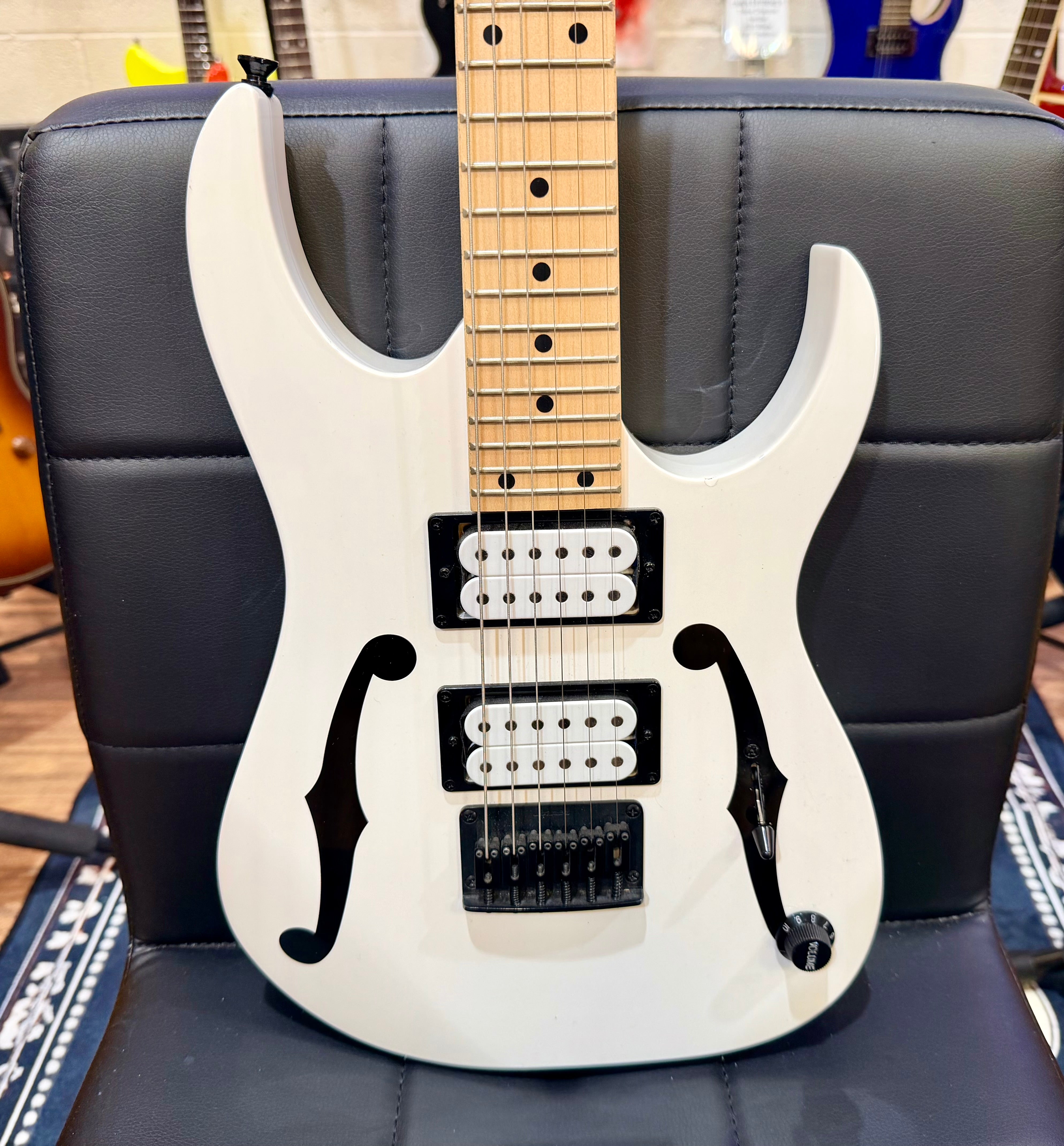 🔥 3/4 Size 🔥 Ibanez PGM Paul Gilbert Mikro Series Electric Guitar~ White!