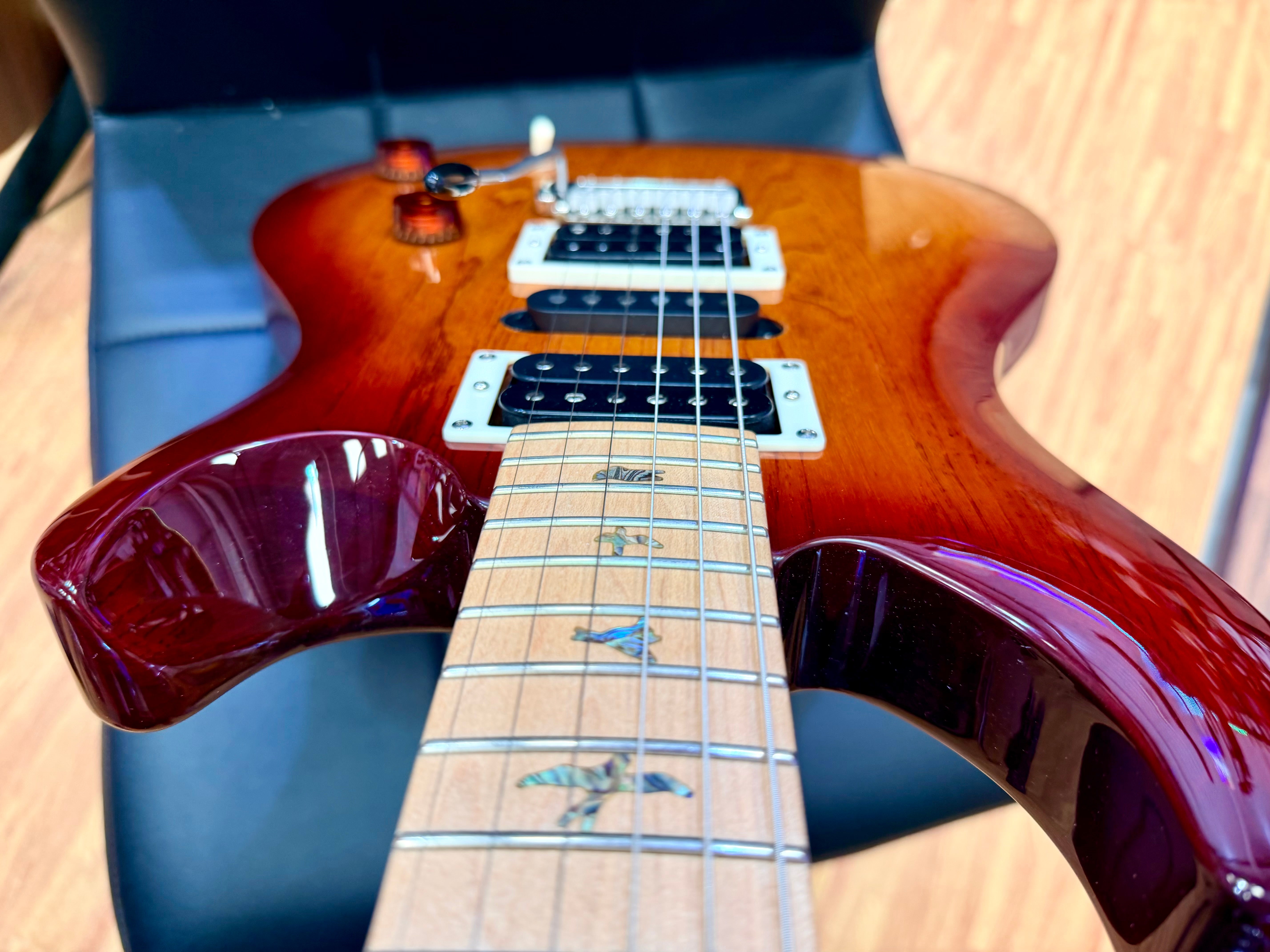 🔥EX-DEMO🔥 PRS SE Swamp Ash Special 2023 Vintage Sunburst~ Maple Neck ~ Gig Bag