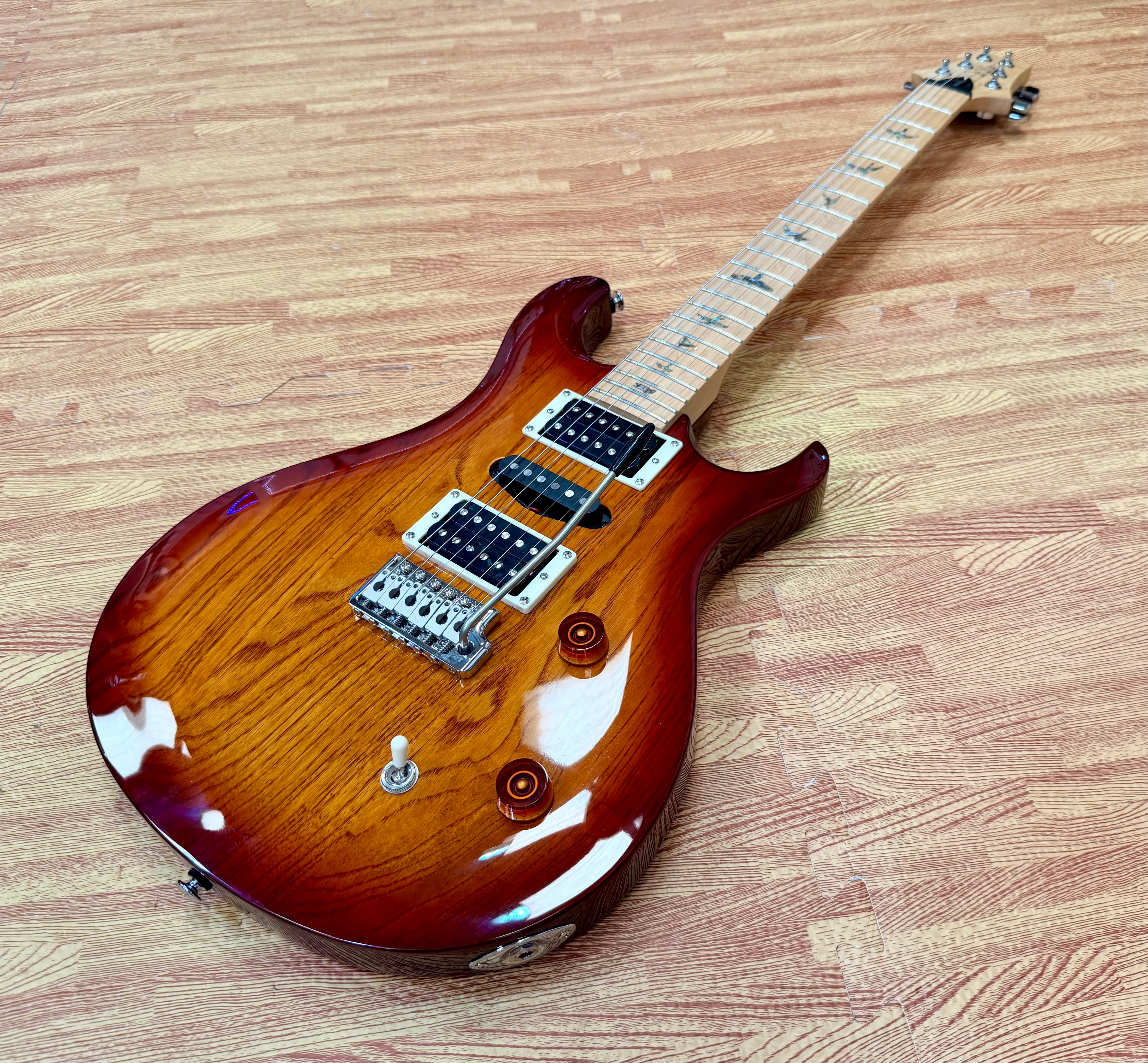 🔥EX-DEMO🔥 PRS SE Swamp Ash Special 2023 Vintage Sunburst~ Maple Neck ~ Gig Bag