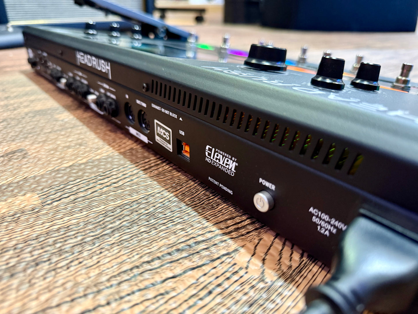 🎸 HeadRush Pedalboard Guitar Amp Modeller & Multi Effects/FX Processor Pedal 🎸