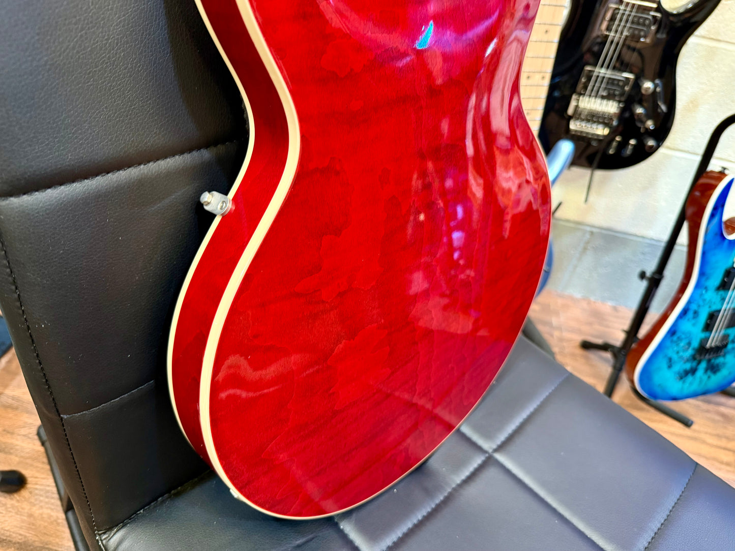 π2021 USA π Gibson ES-339 Figured Sixties Cherry~ Hollow-body~ Case & Candy!