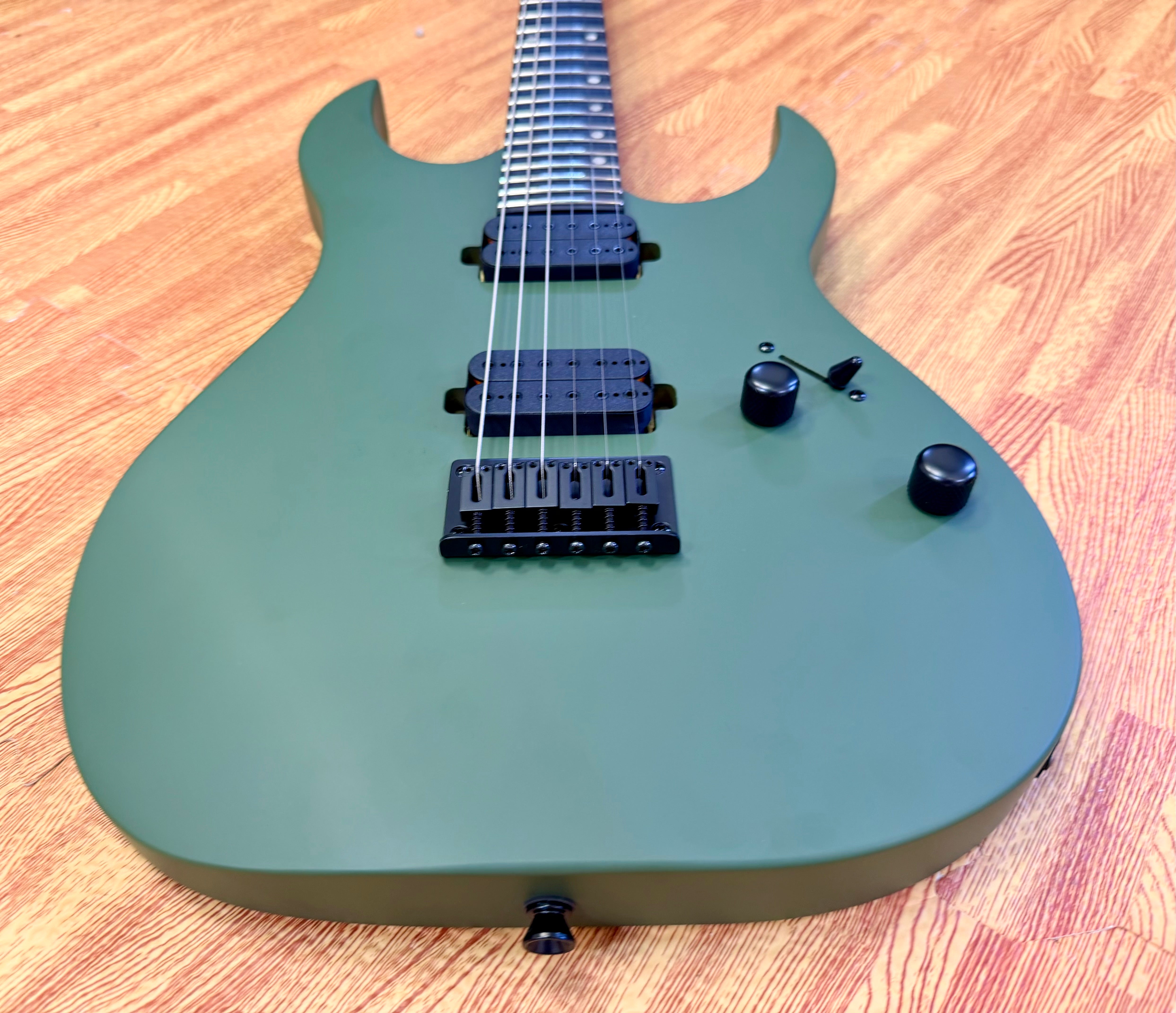⚡️NEW⚡️ Spira S-400 Satin Dark Green~ Electric Guitar HH~ Locking Tuners~ 2026!