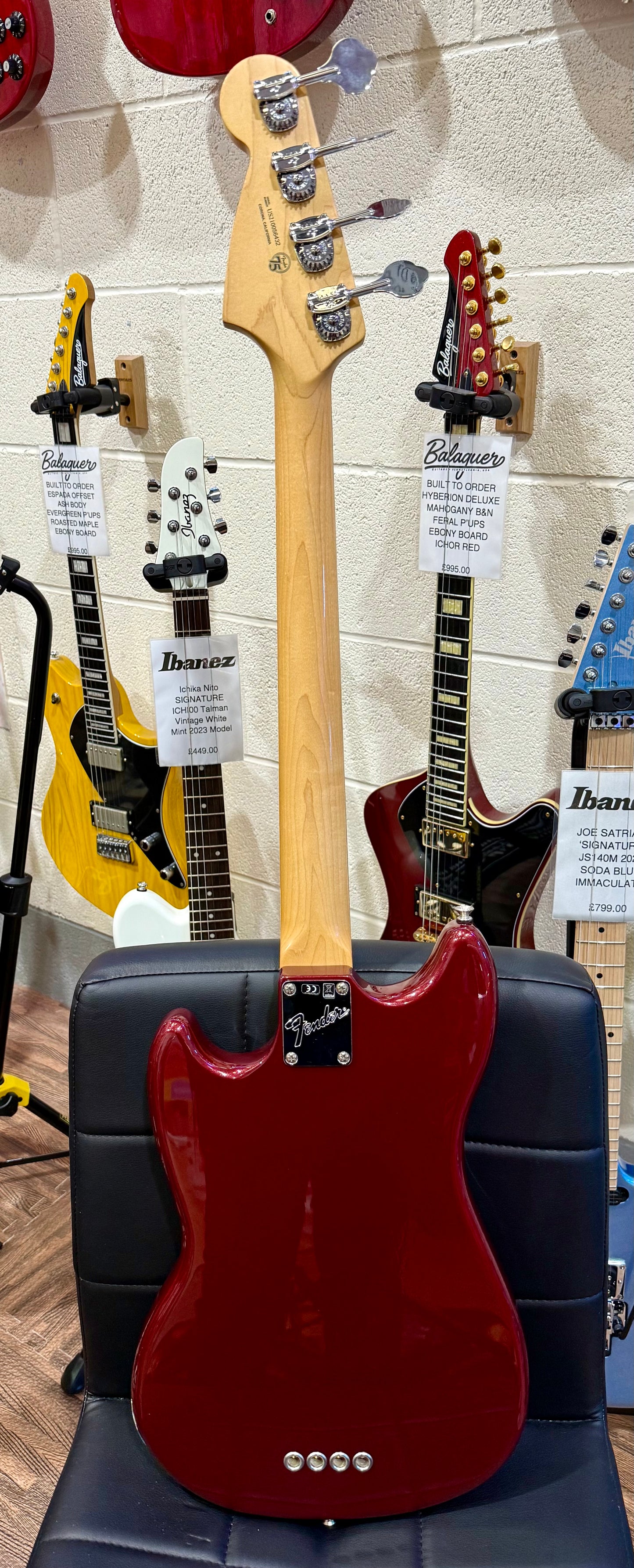 🔥2021 USA🔥 Fender American Performer Mustang Bass~ Aubergine Sparkle + COA!