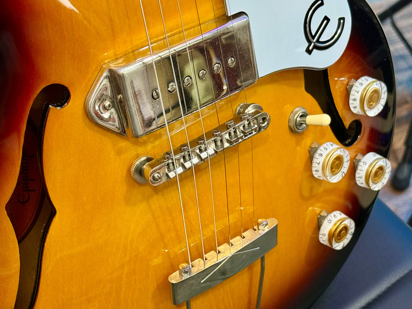 🎸2018🎸 Epiphone Casino Coupe VS~ Hollowbody Electric Guitar~ Vintage Sunburst!
