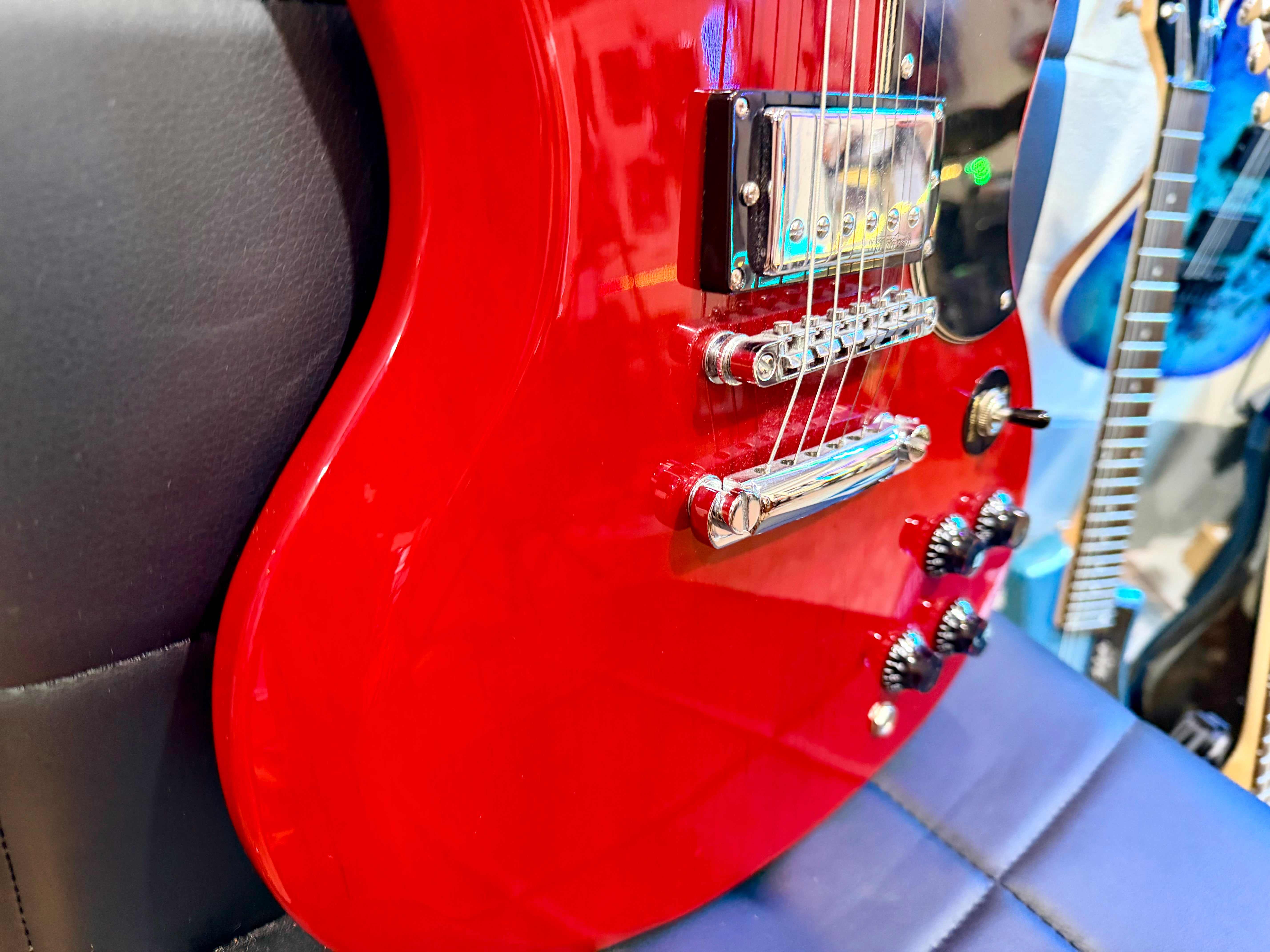 🍒 Vintage VS6 Reissued Electric Guitar~ Cherry Red~ SG Style 🍒