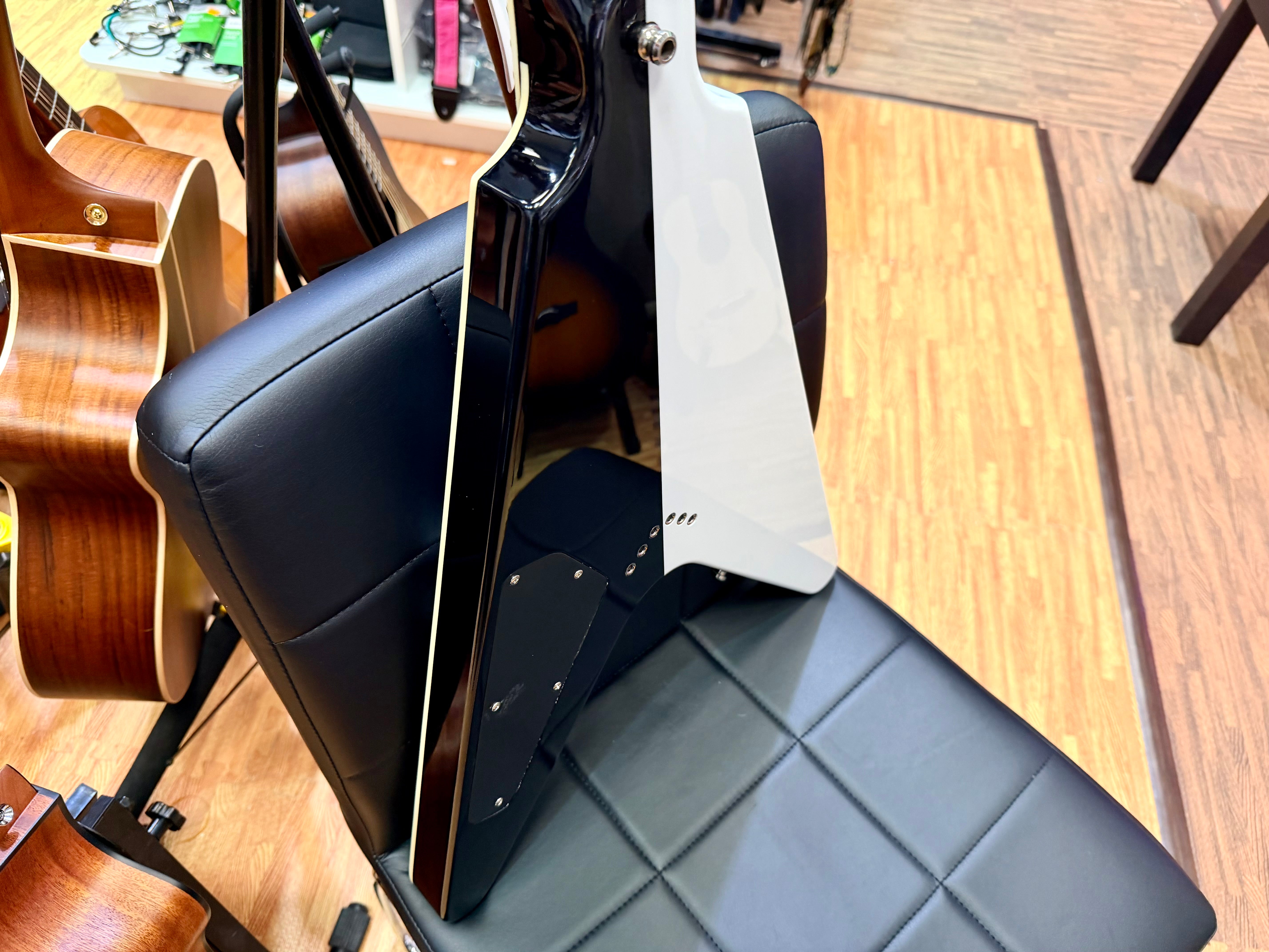 🔥RARE🔥 Dean Michael Schenker Flying V Custom Flames~ 2021 Korea Guitar + Case!