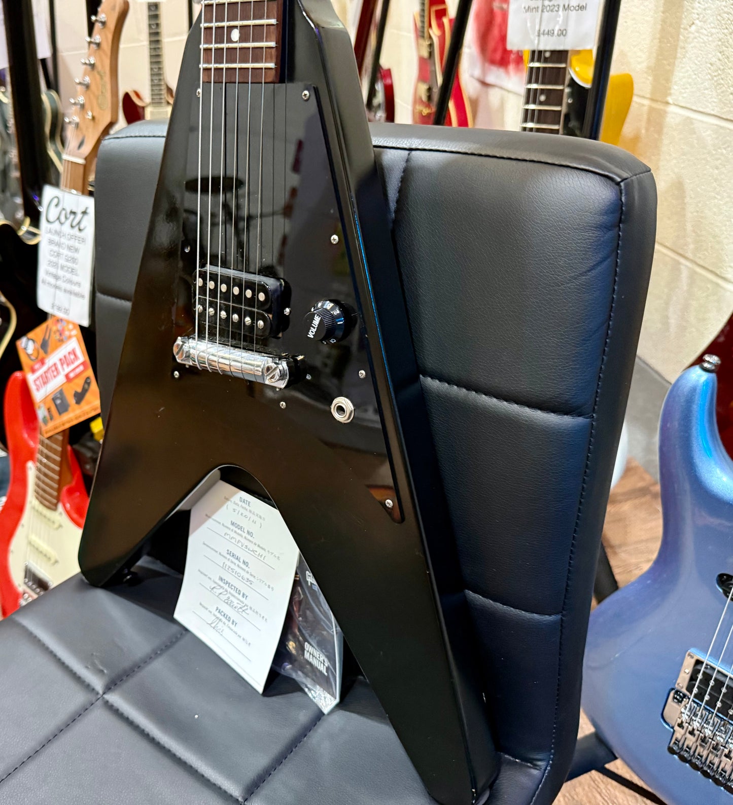 🔥2011 USA🔥 Gibson Melody maker Flying V~ Matte Black Satin~ Gig Bag & Docs!