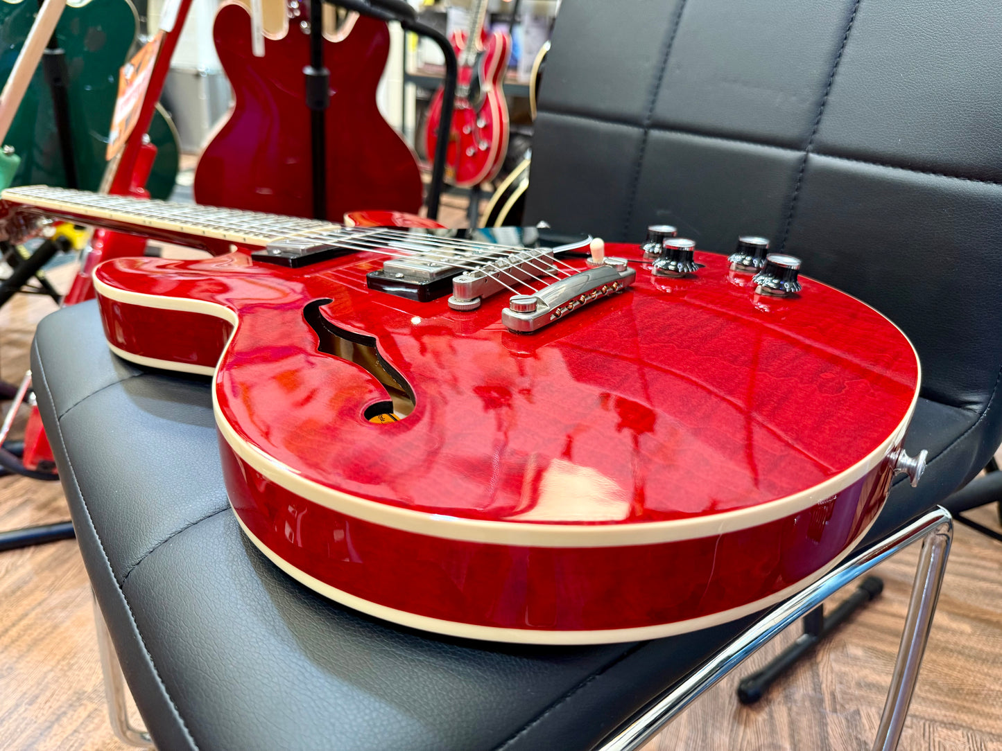 π2021 USA π Gibson ES-339 Figured Sixties Cherry~ Hollow-body~ Case & Candy!