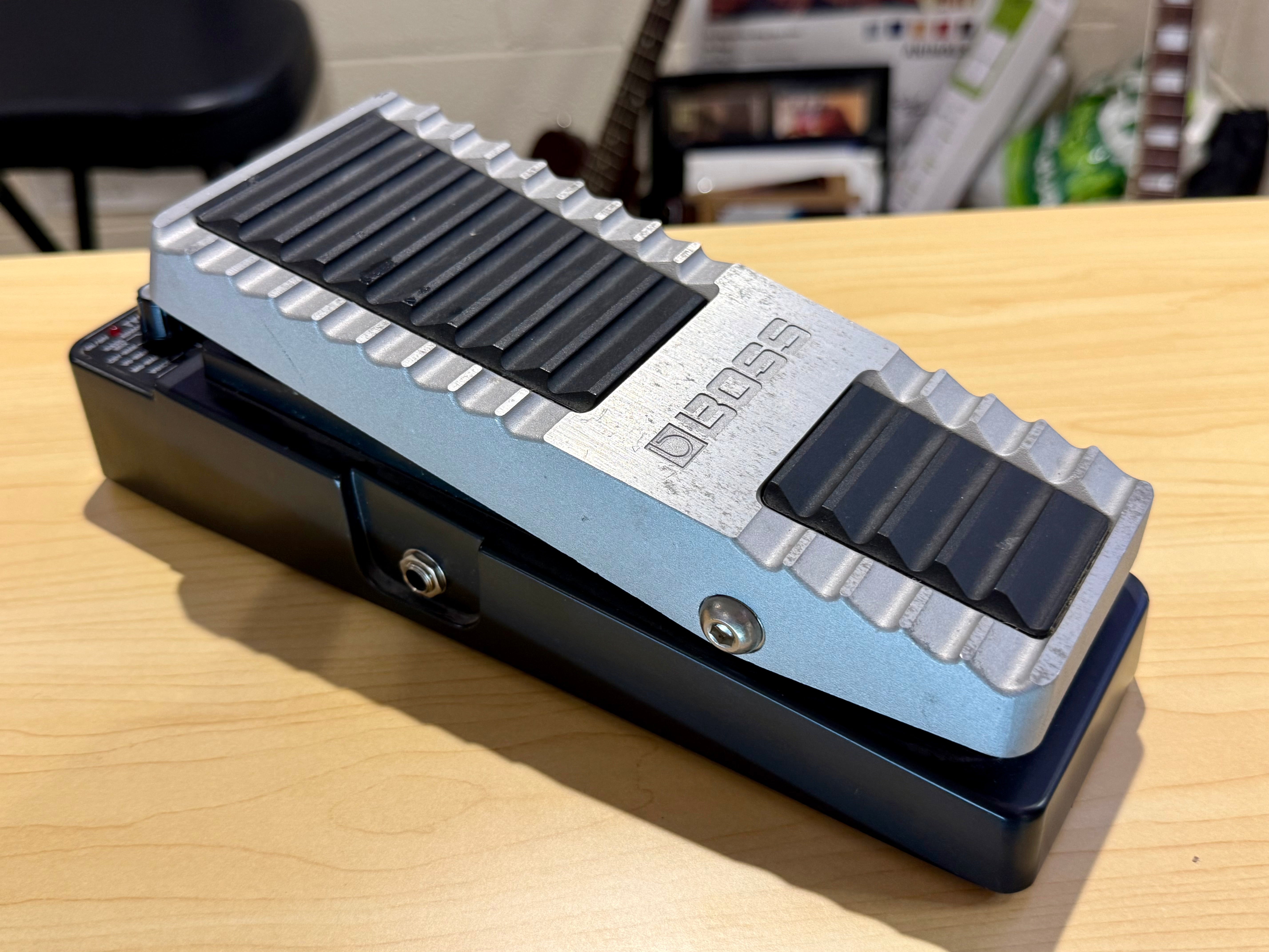 🎸 Boss PW-10 V-Wah COSM Pedal~ Guitar Effects Unit 🎸