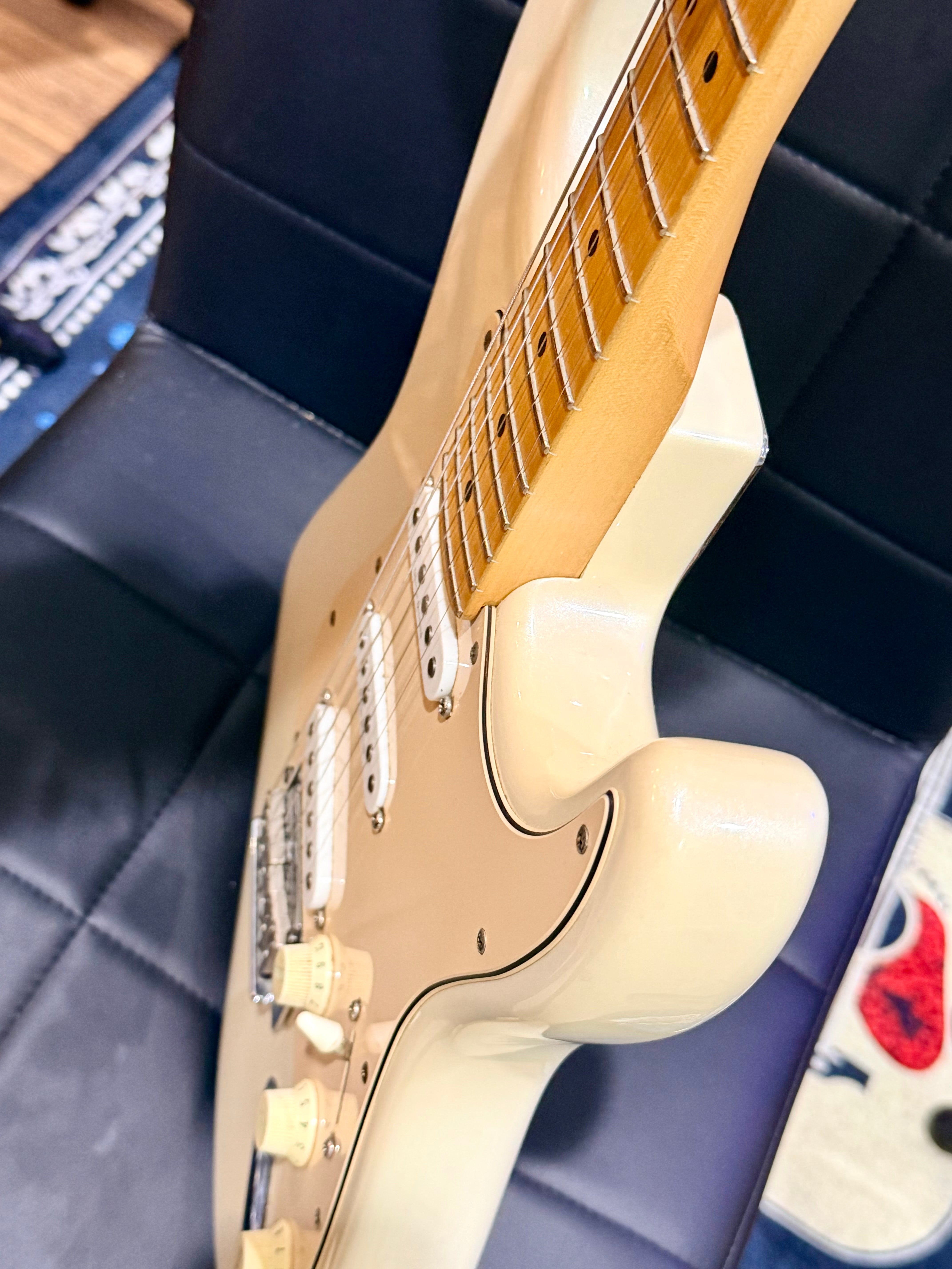 π2013π Fender Squier Deluxe Stratocaster~ Olympic White Pearl~ Indonesia Made!