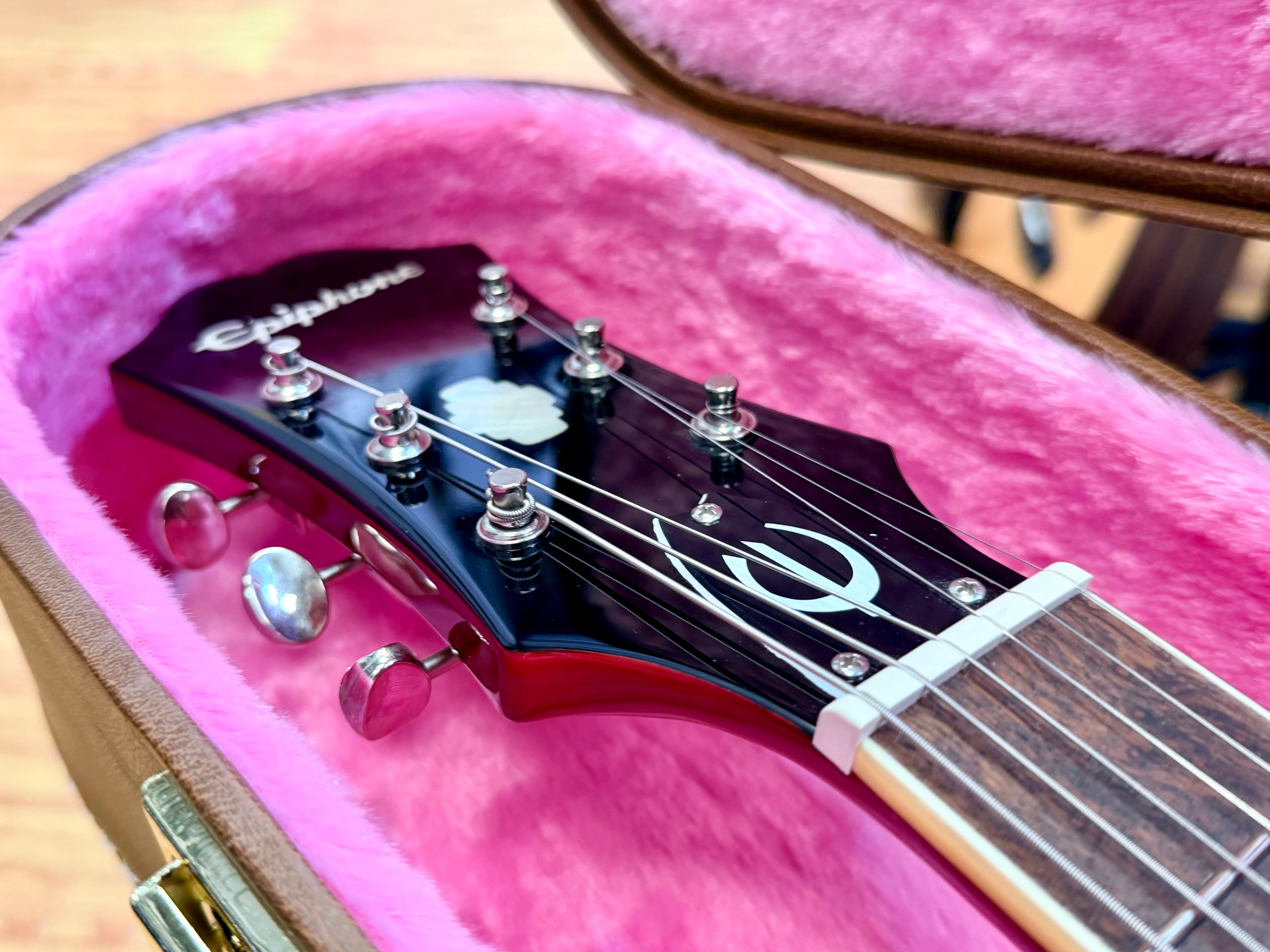 ✨2023✨ Epiphone Riviera Semi-Hollow Sparkling Burgundy~ Frequensator~ Hard Case