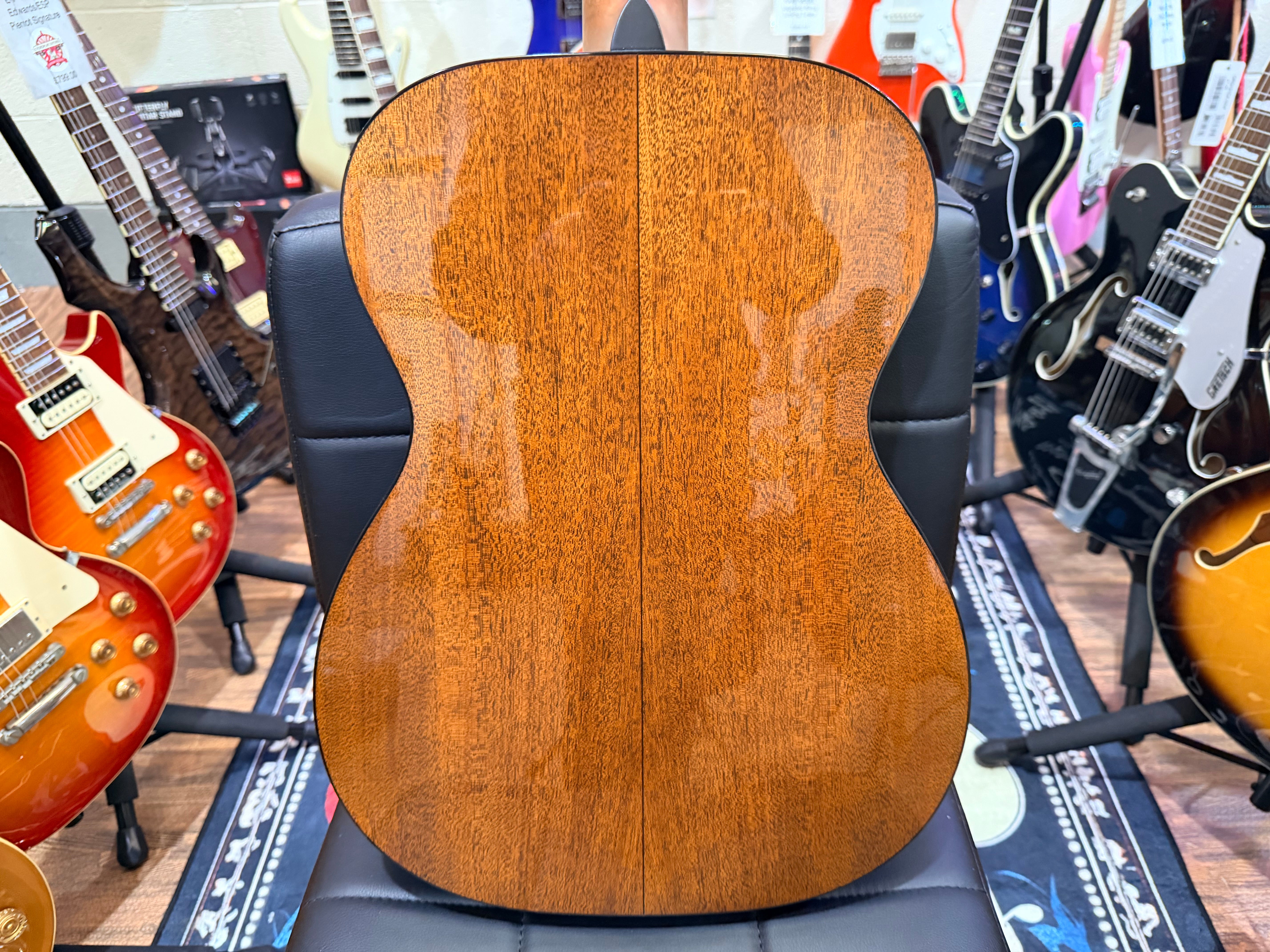 π2025π Martin 00-18 Standard Series Grand Concert Acoustic Guitar~ USA + Case!
