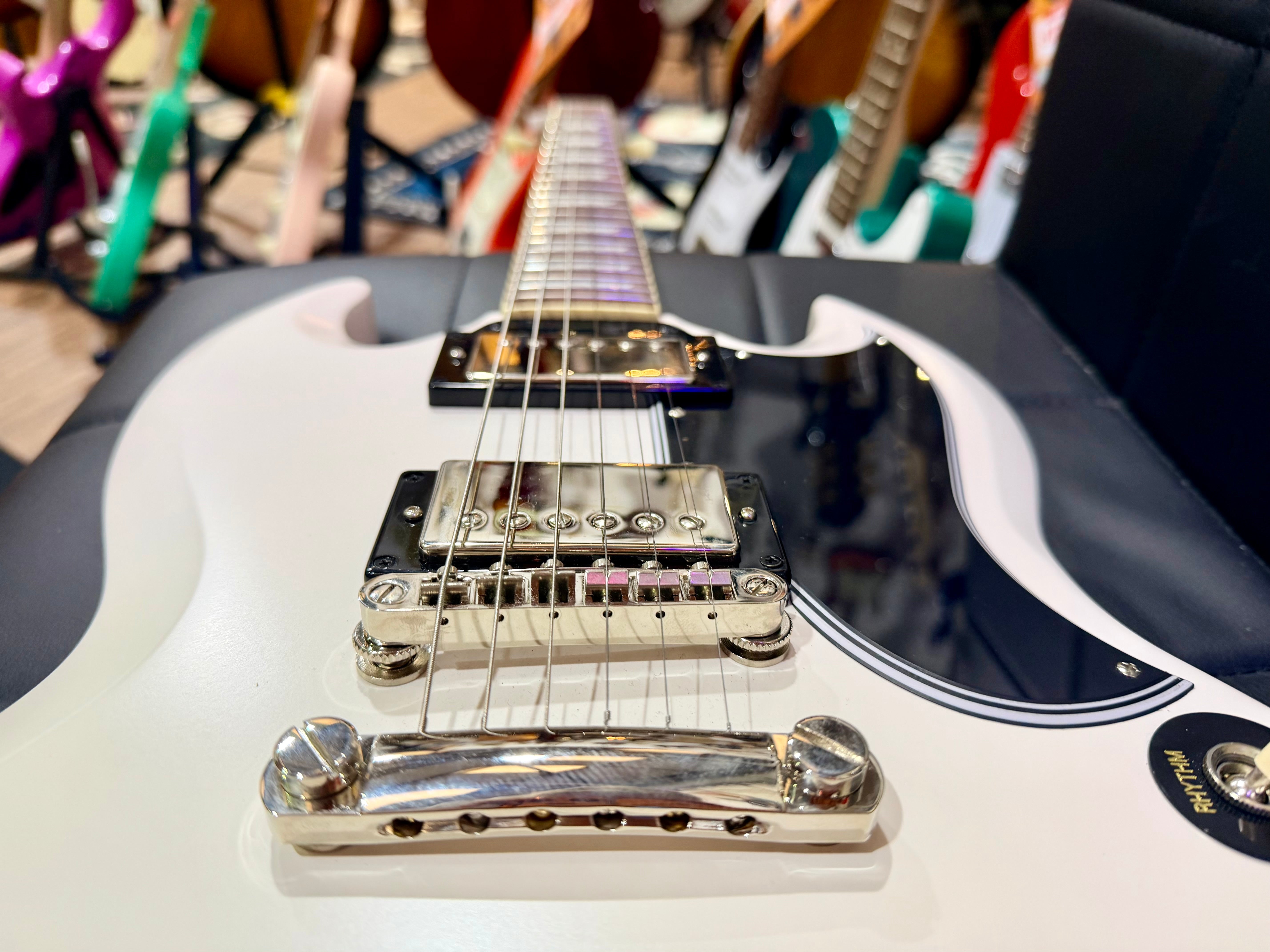 🌟2022🌟 Epiphone 1961 Les Paul SG Standard~ Aged Classic White~ ‘61 + Hard Case