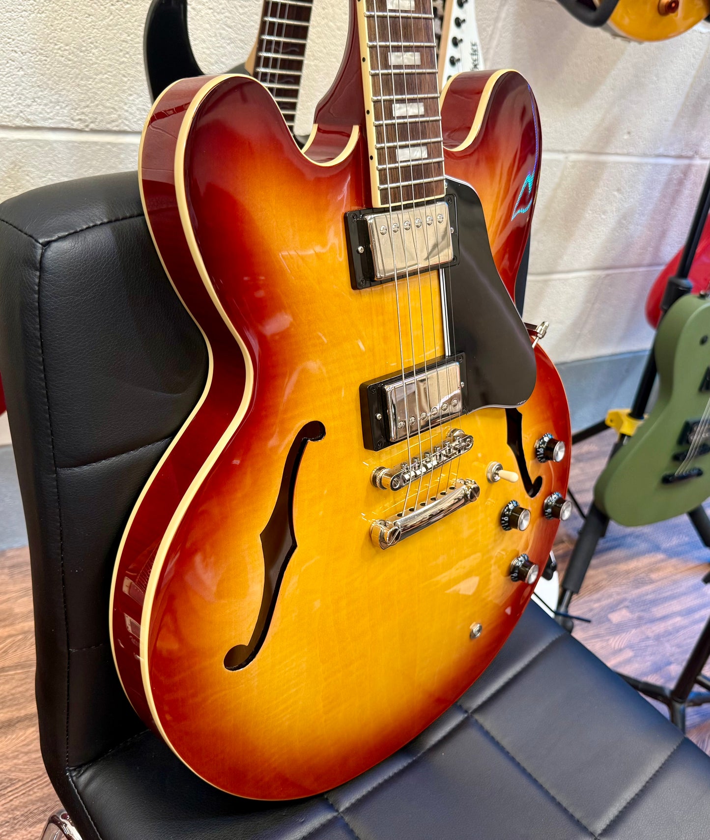 🌟2024 MINT🌟 Epiphone ES-335 Figured~ Raspberry Tea Burst~ Inspired By Gibson!