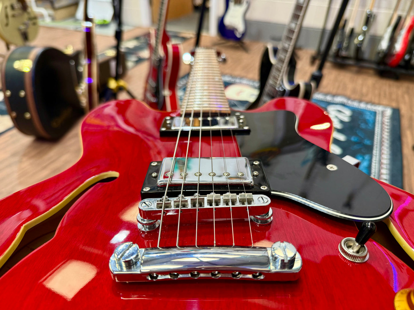🎸LOVELY🎸 Tanglewood TH-502 CH~ Semi-Hollow Electric Guitar~ Cherry Red!